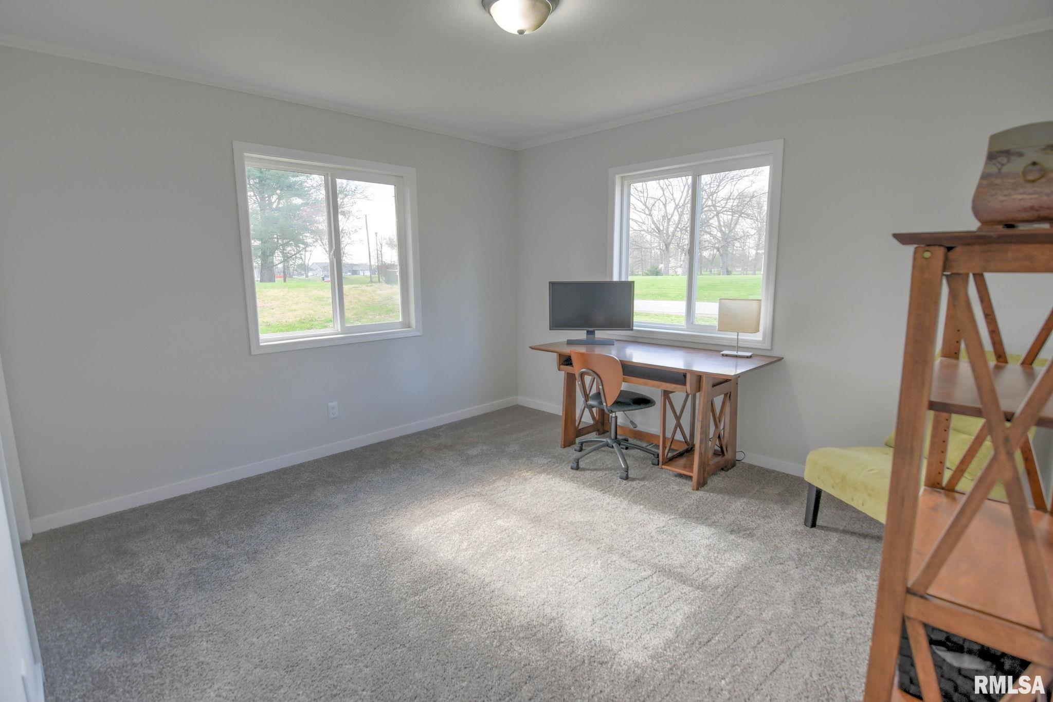 3516 E Lakeshore Drive, Taylorville, Illinois image 20
