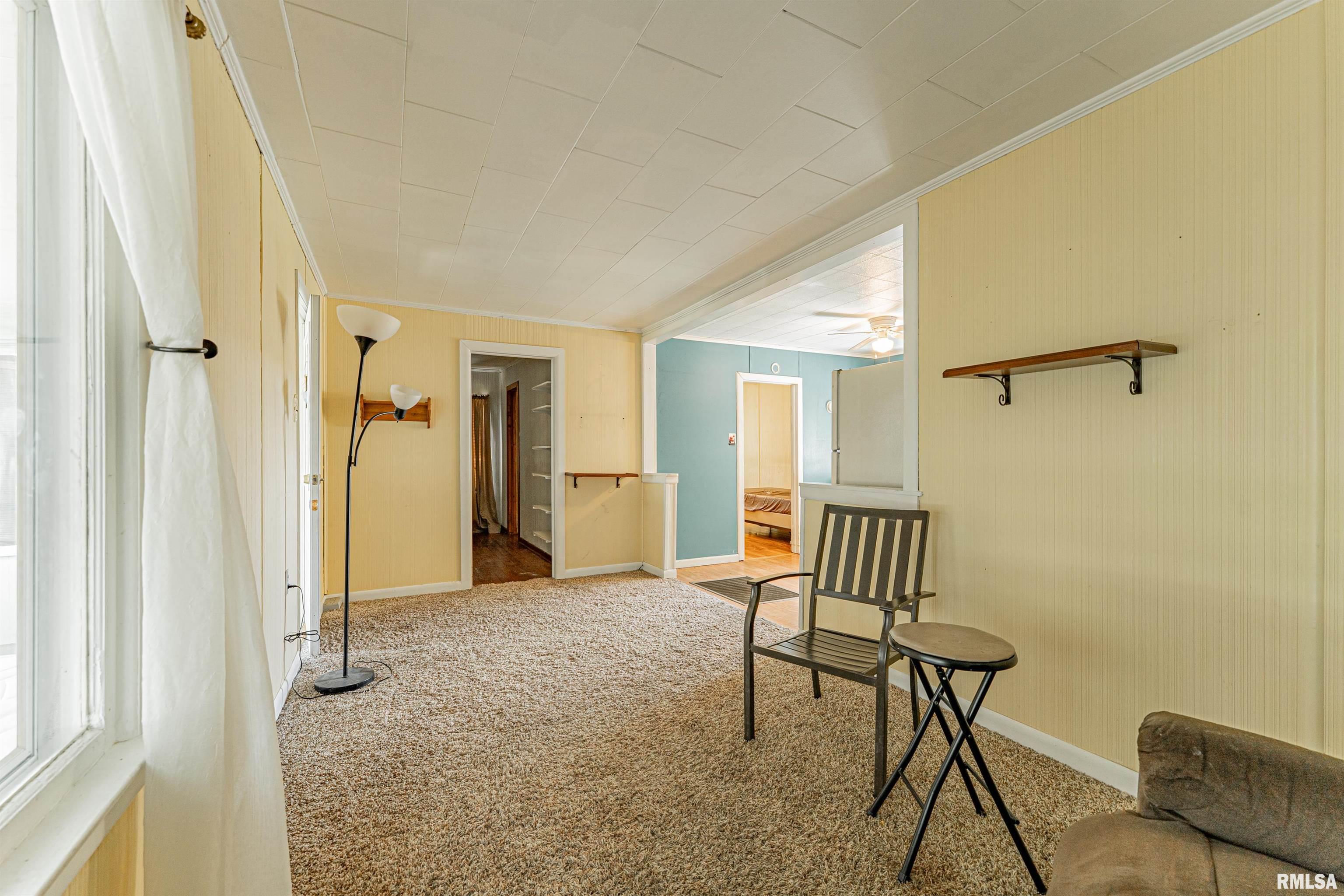 206 Shockey Street, Elkhart, Illinois image 7