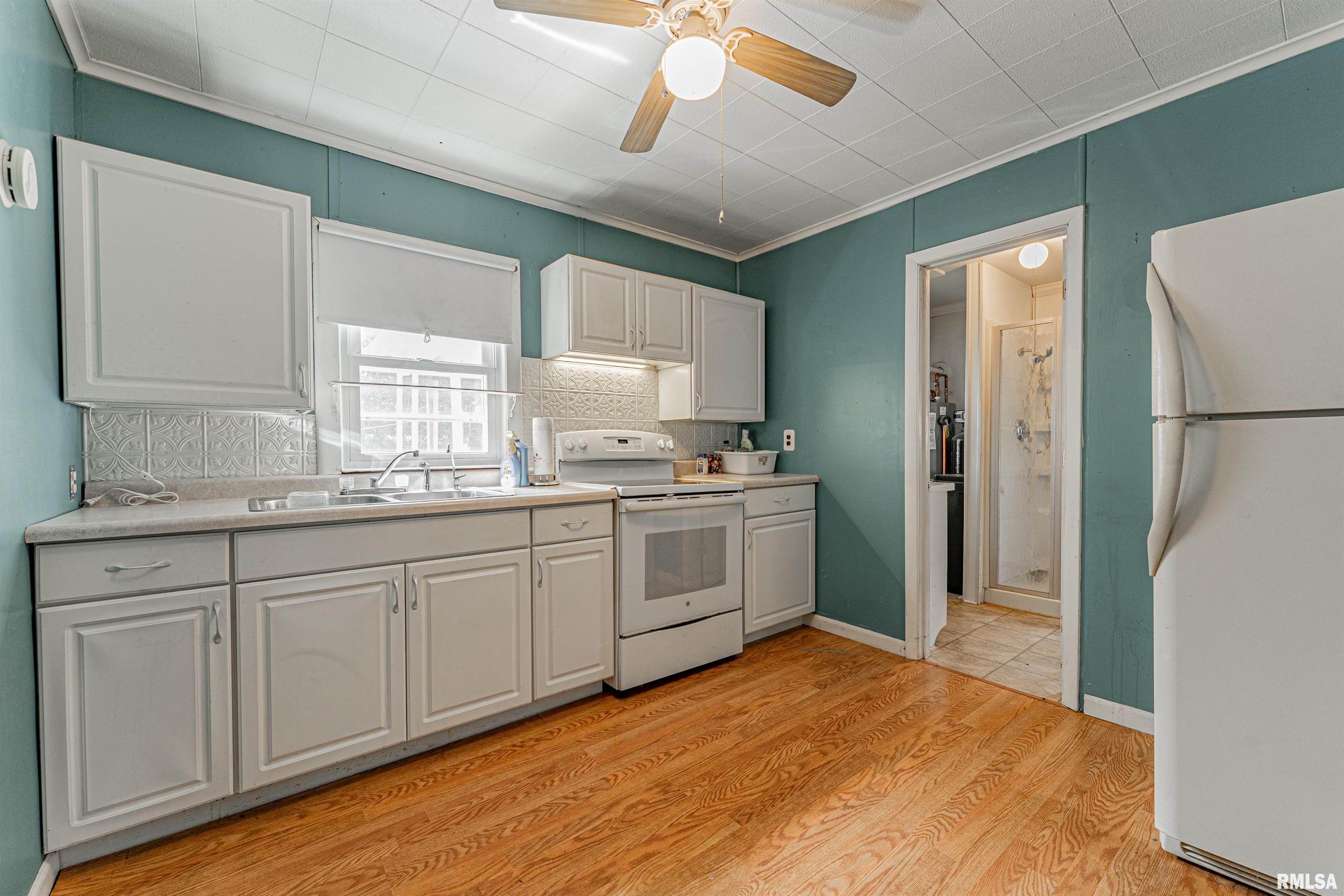 206 Shockey Street, Elkhart, Illinois image 9