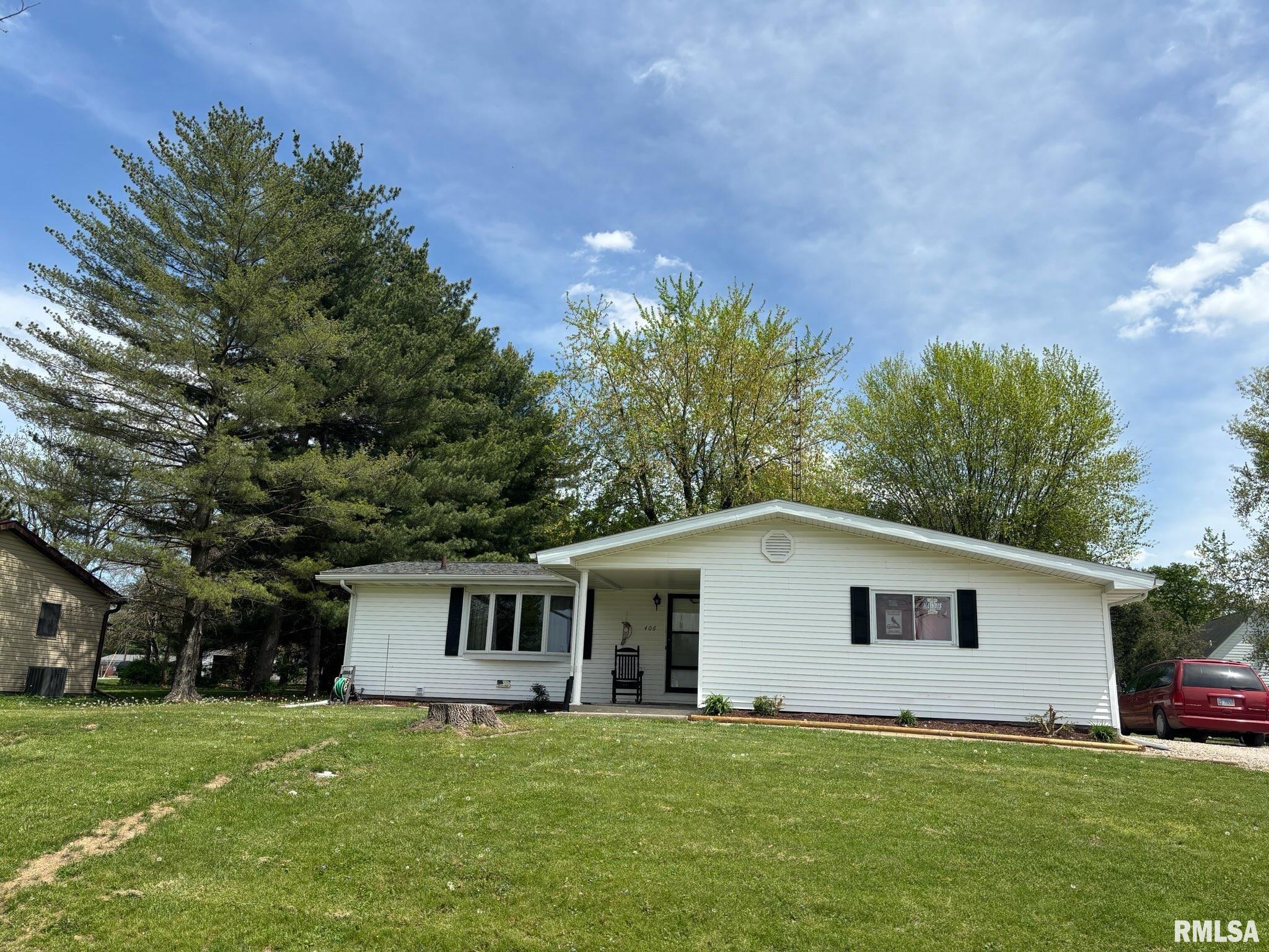 406 School Street, Morrisonville, Illinois image 1