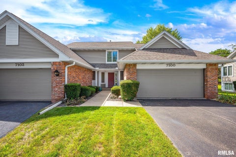 Homes For Sale - 7100 Windchime Court<br/> Peoria, IL 61614