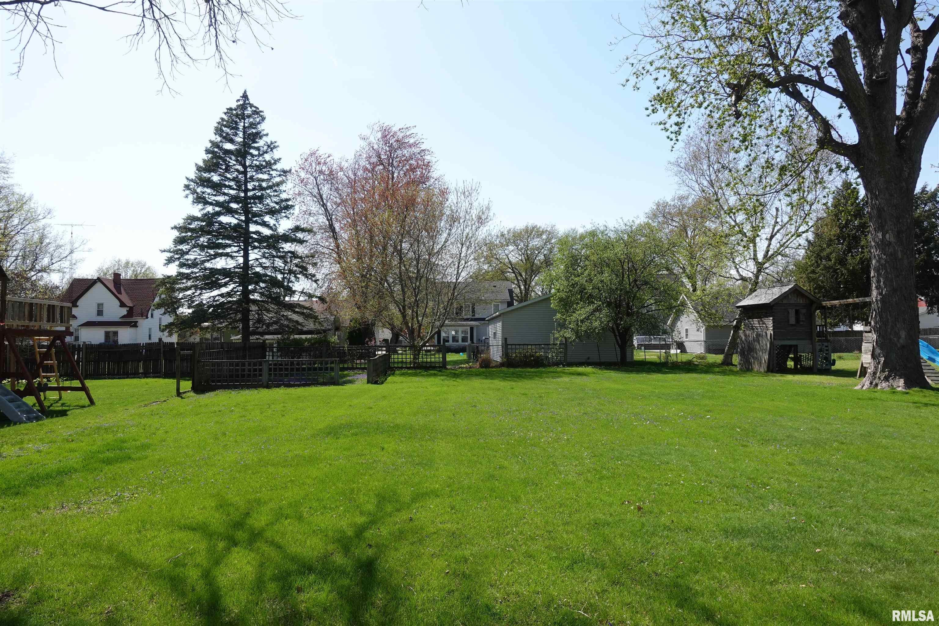 1442 N Cherry Street, Galesburg, Illinois image 6