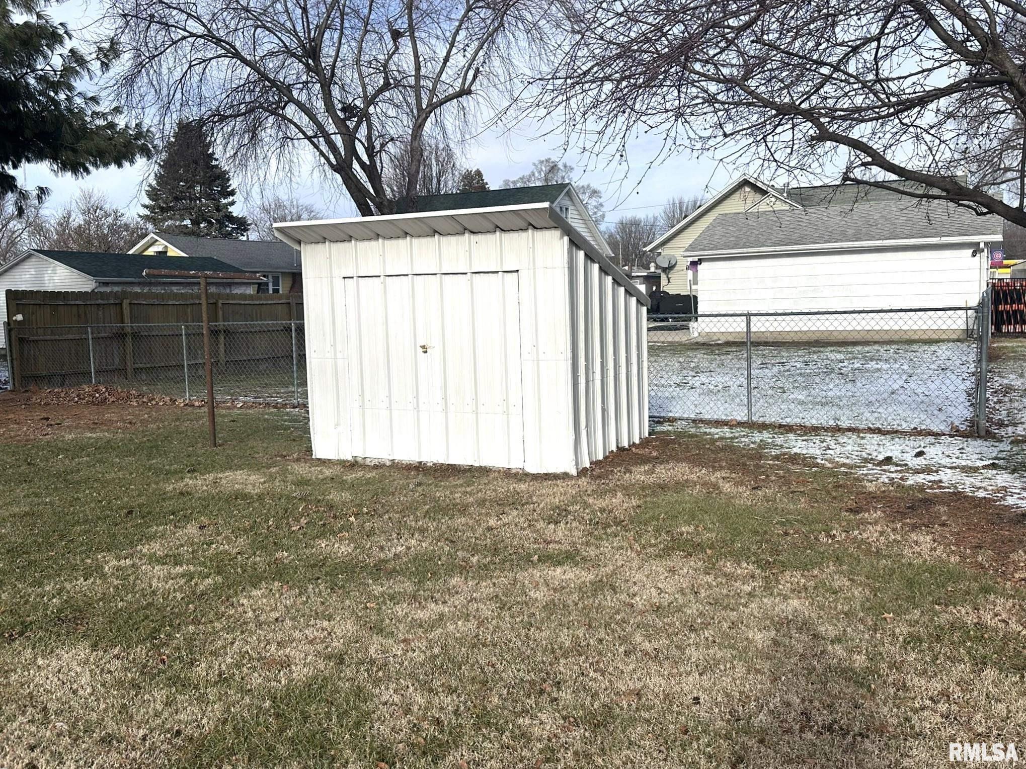 1839 Robertson Avenue, Galesburg, Illinois image 9