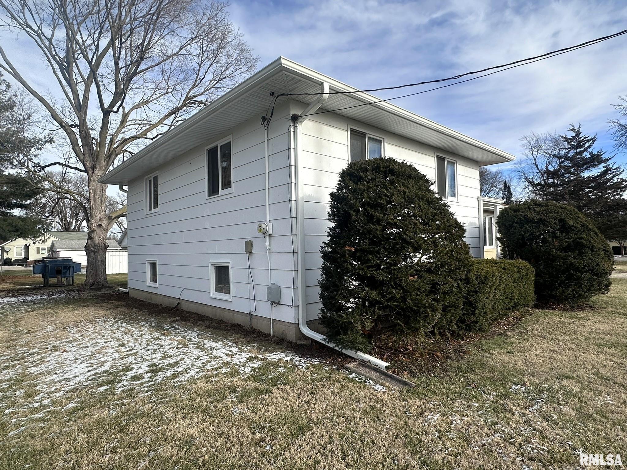 1839 Robertson Avenue, Galesburg, Illinois image 6