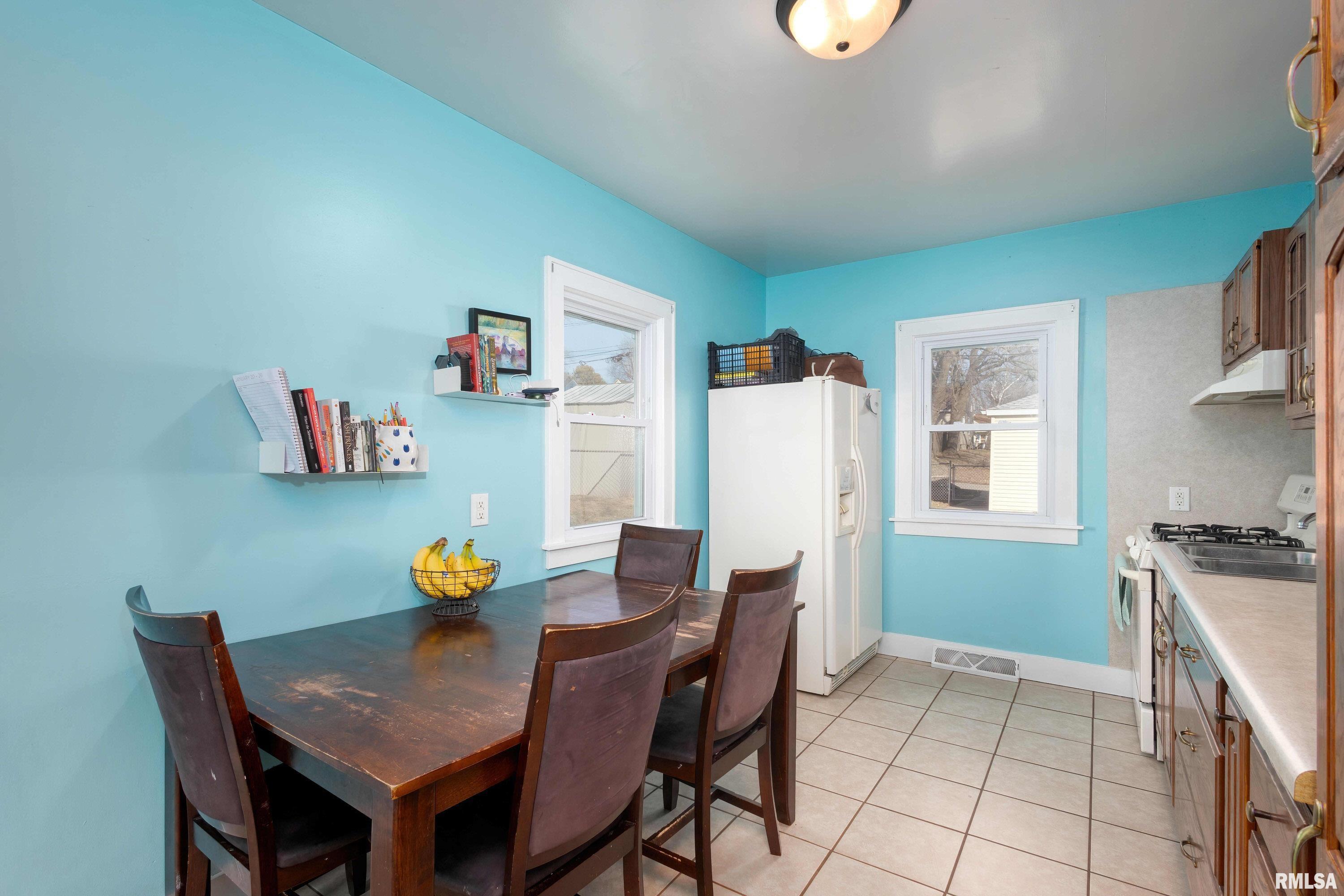 3413 Washington Street, Davenport, Iowa image 10