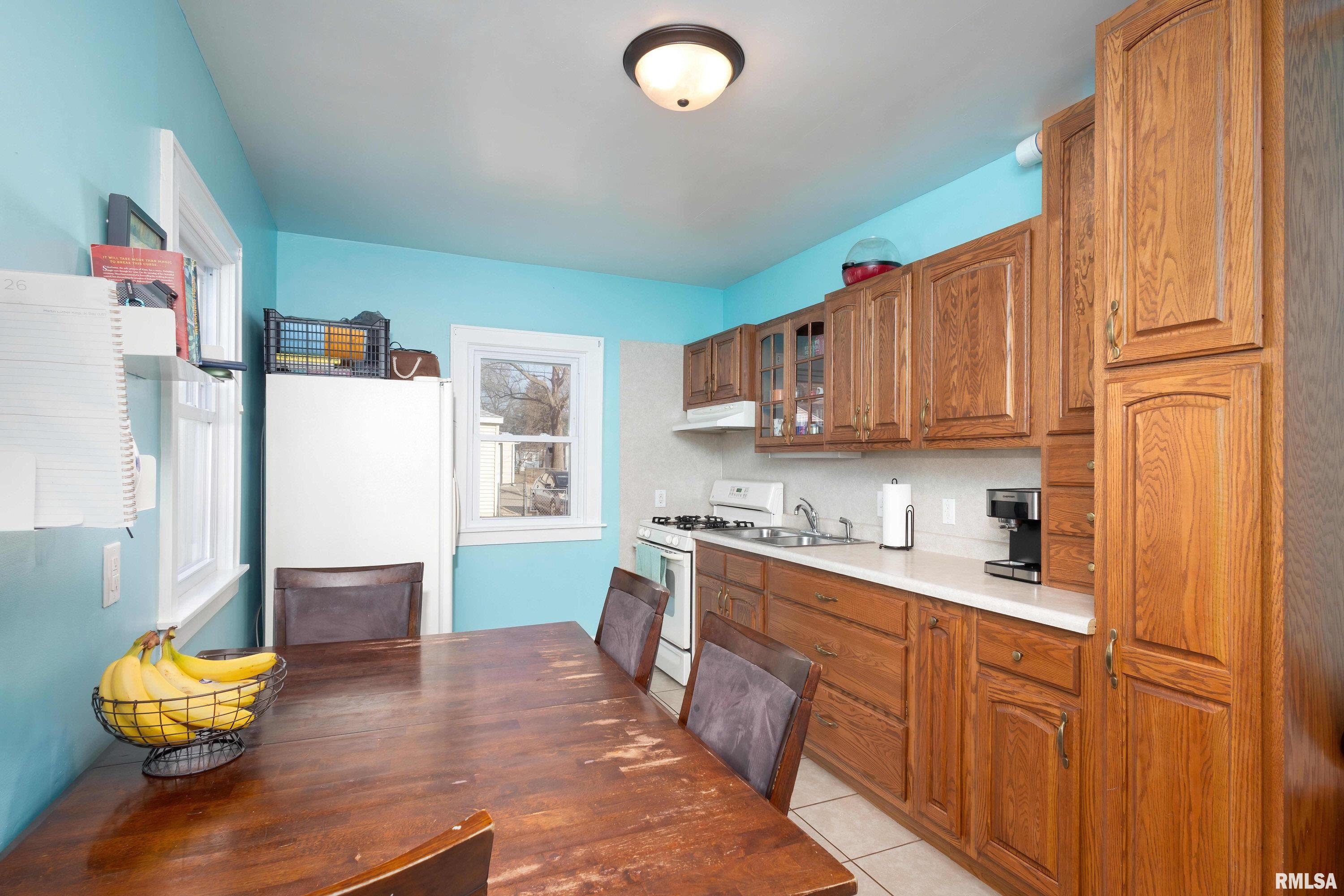 3413 Washington Street, Davenport, Iowa image 9