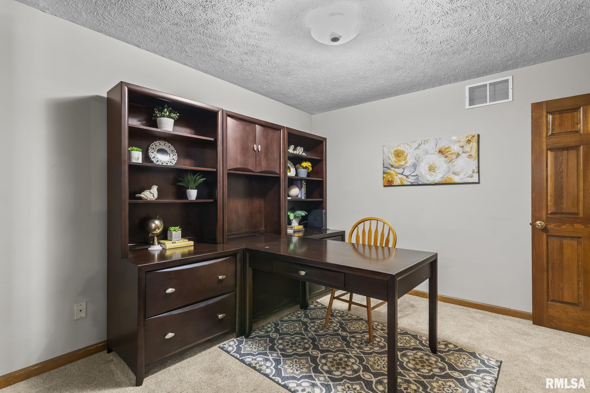 3920 Brandonshire Drive, Springfield, Illinois image 22