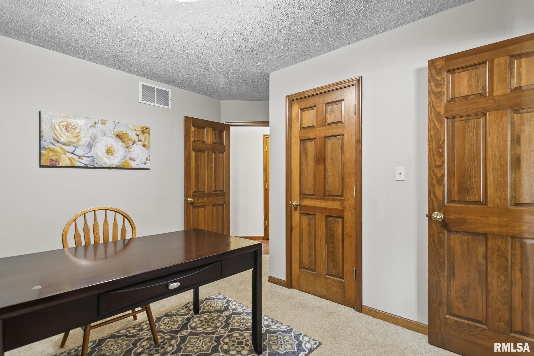3920 Brandonshire Drive, Springfield, Illinois image 23