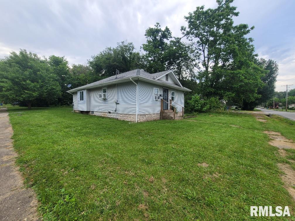 301 N Stotlar Street, Benton, Illinois image 29