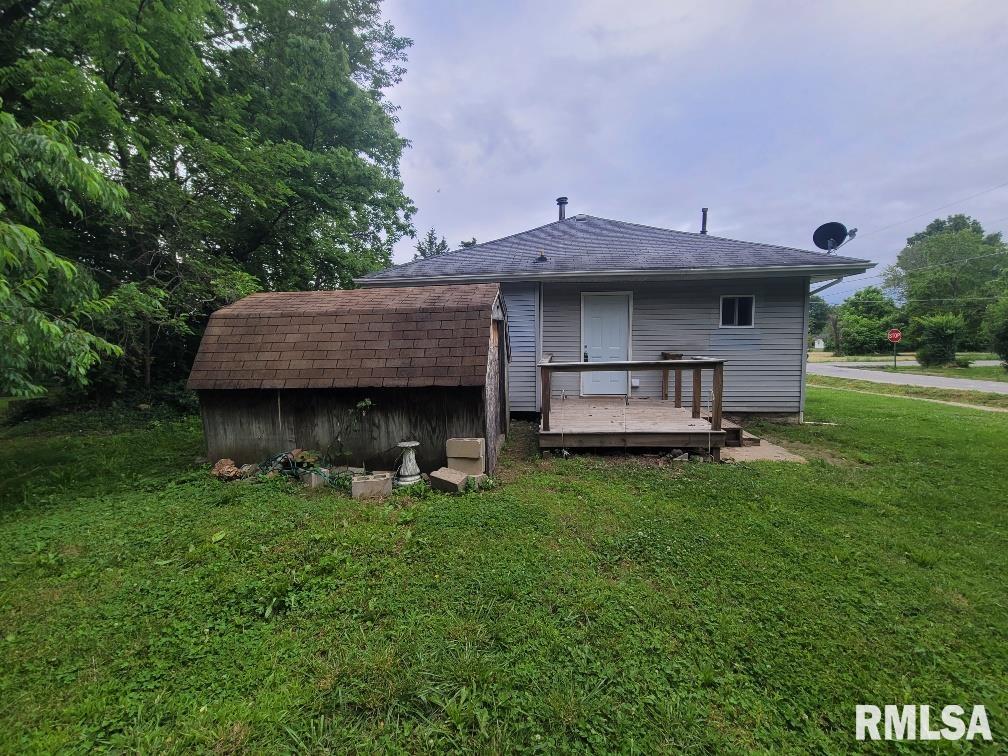 301 N Stotlar Street, Benton, Illinois image 5