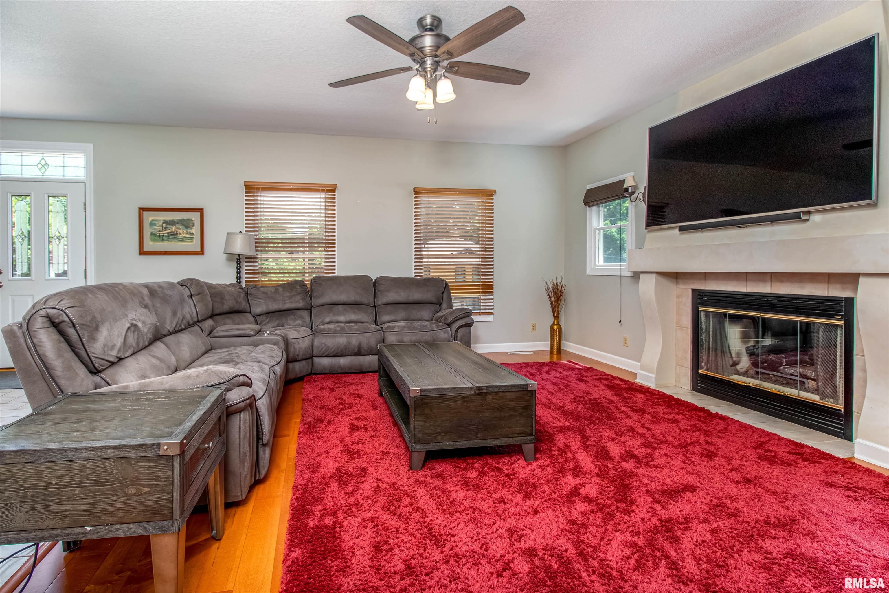 216 Hillcrest Avenue, Davenport, Iowa image 5