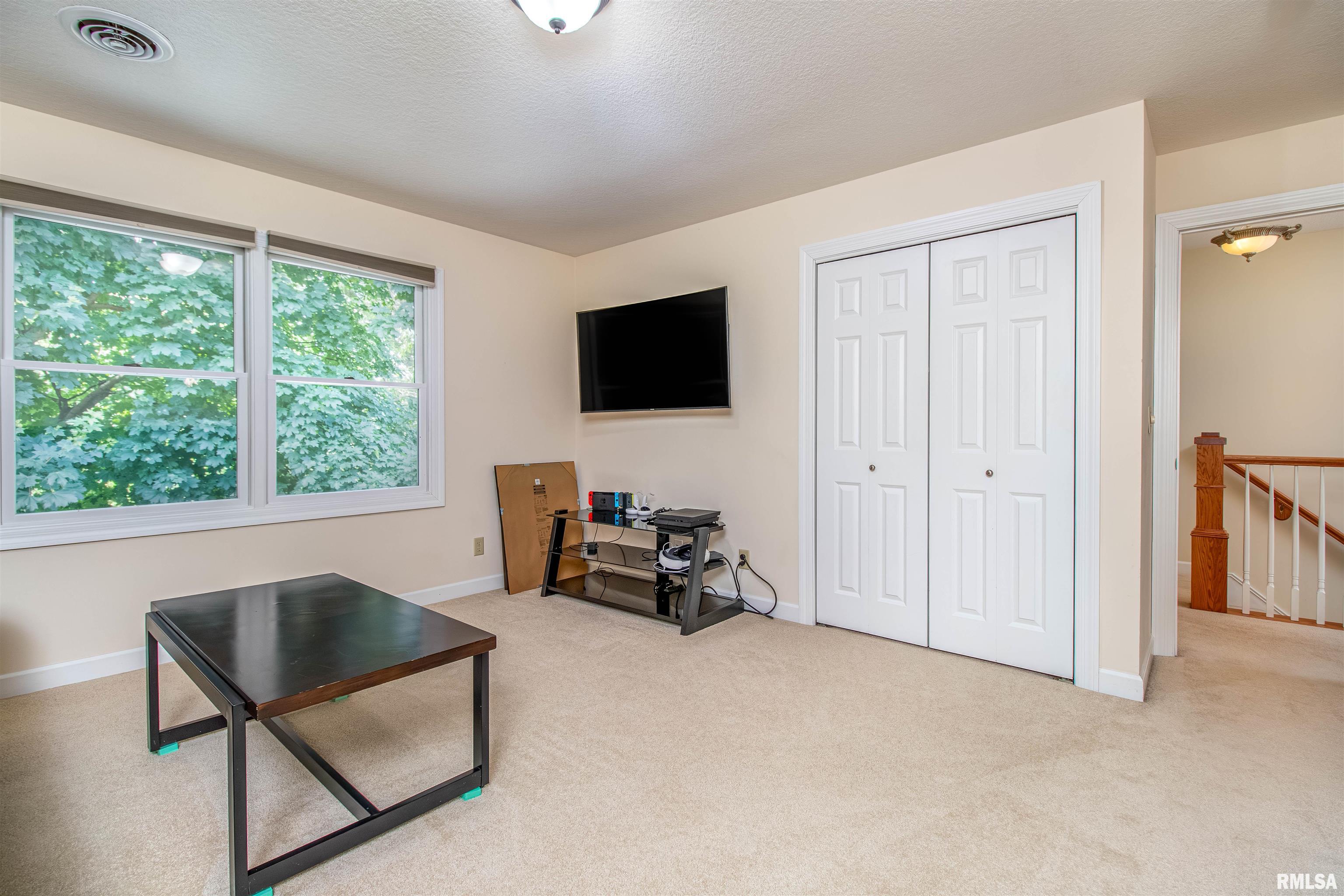 216 Hillcrest Avenue, Davenport, Iowa image 15