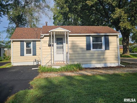 Homes For Sale - 1223 N Front Street<br/> Chillicothe, IL 61523