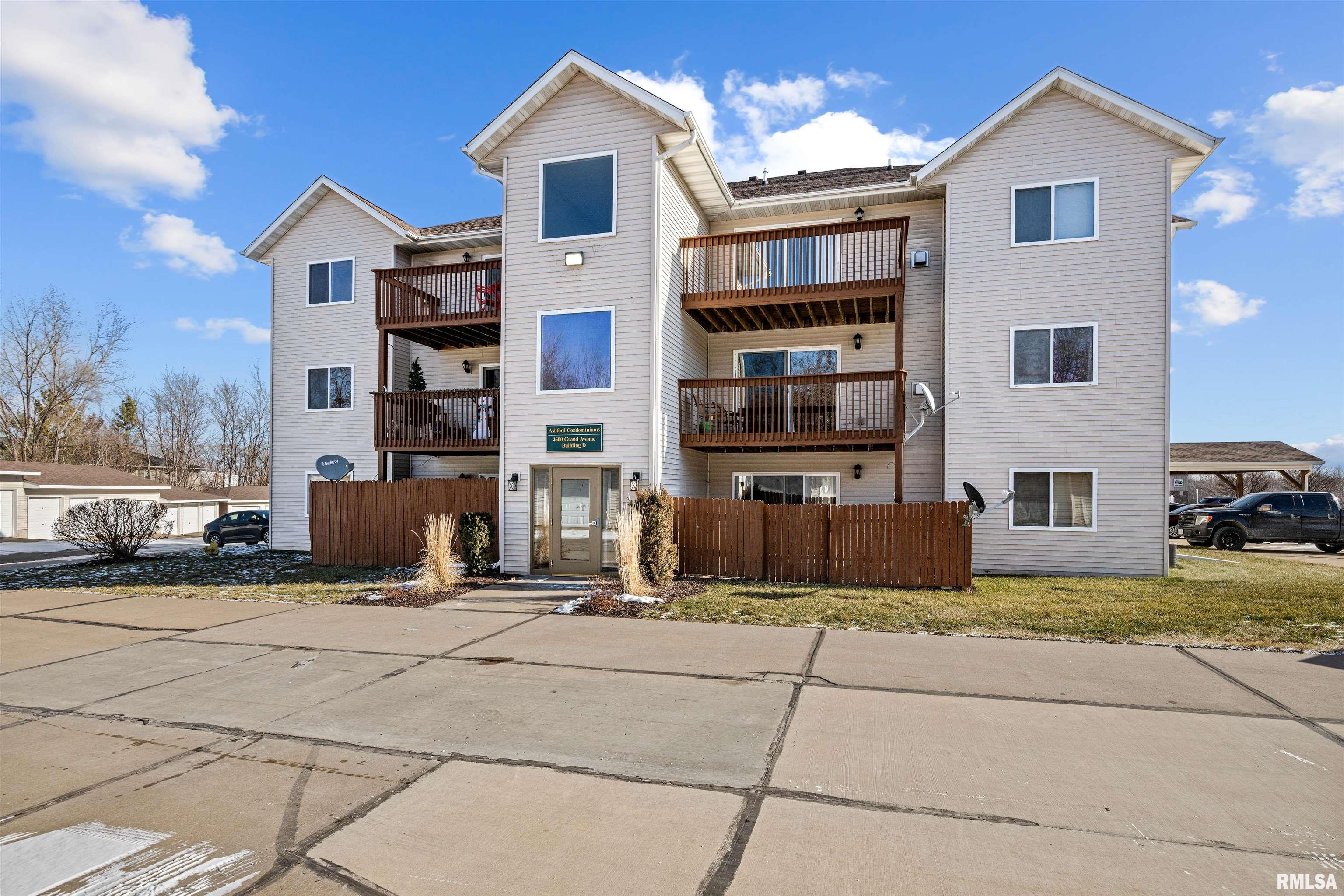 4600 Grand Avenue #D10, Davenport, Iowa image 1