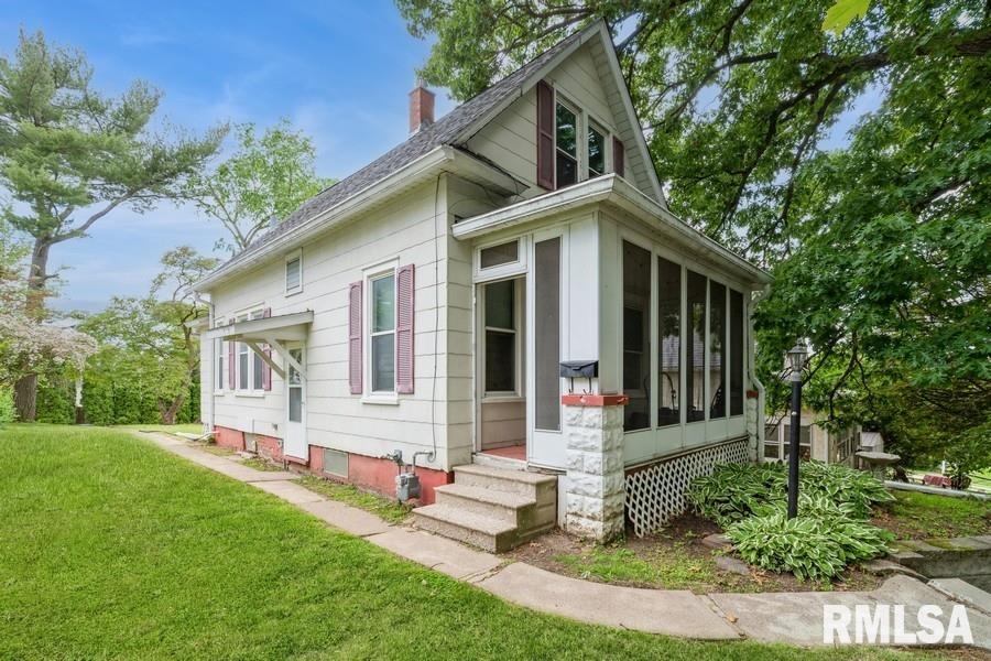 2308 18th Avenue, Moline, Illinois image 1