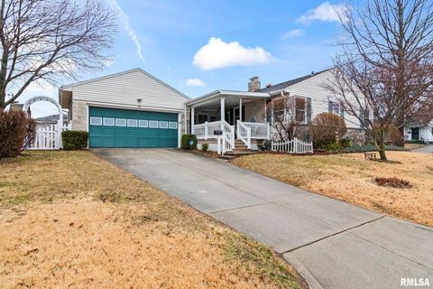 Homes For Sale - 18 Maple Court<br/> Decatur, IL 62526