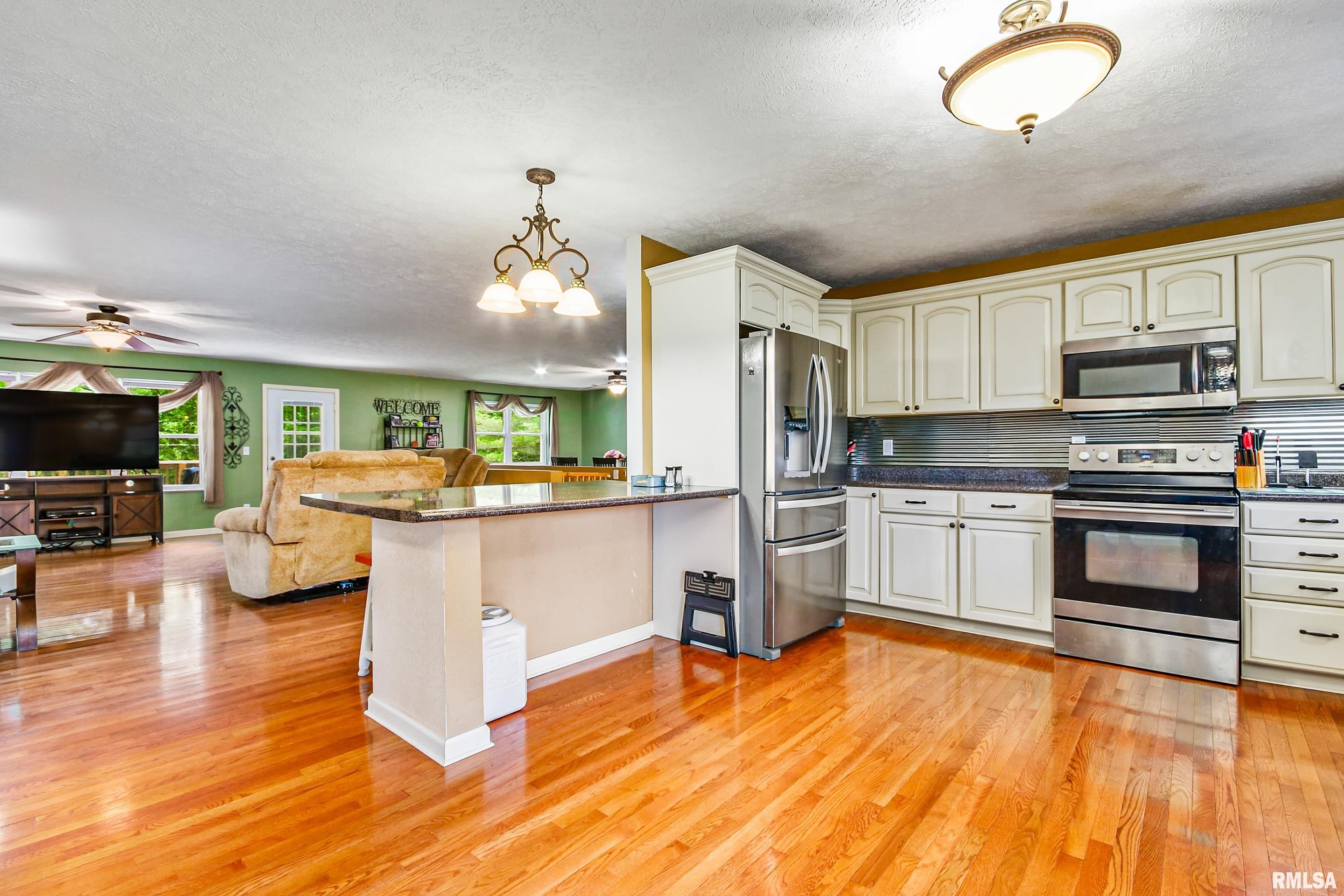 3419 Hotze Road, Salem, Illinois image 6