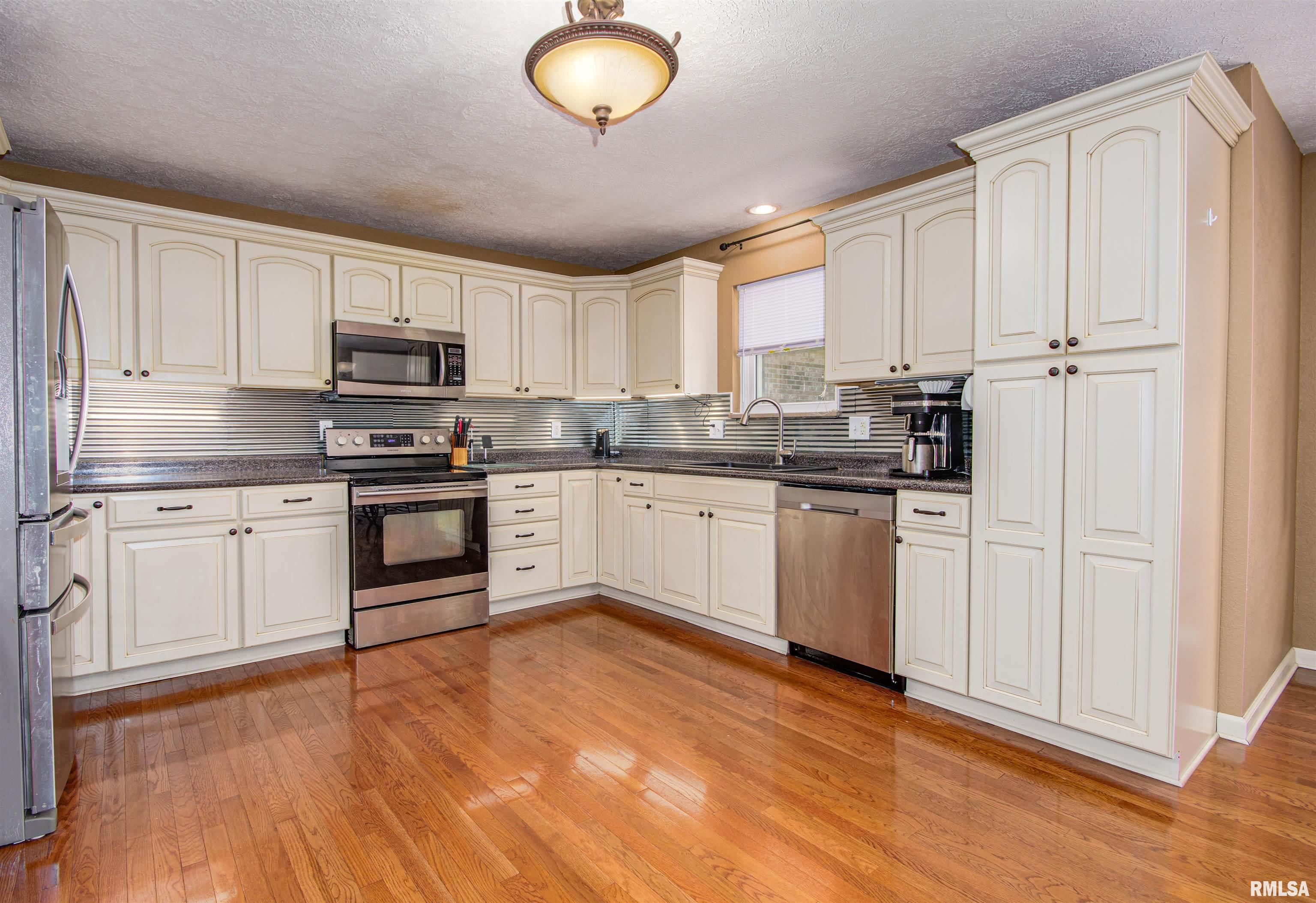 3419 Hotze Road, Salem, Illinois image 8