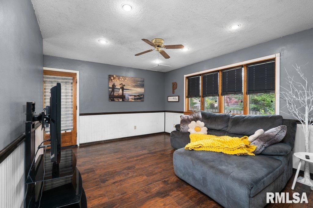1535 13th Avenue, Moline, Illinois image 17