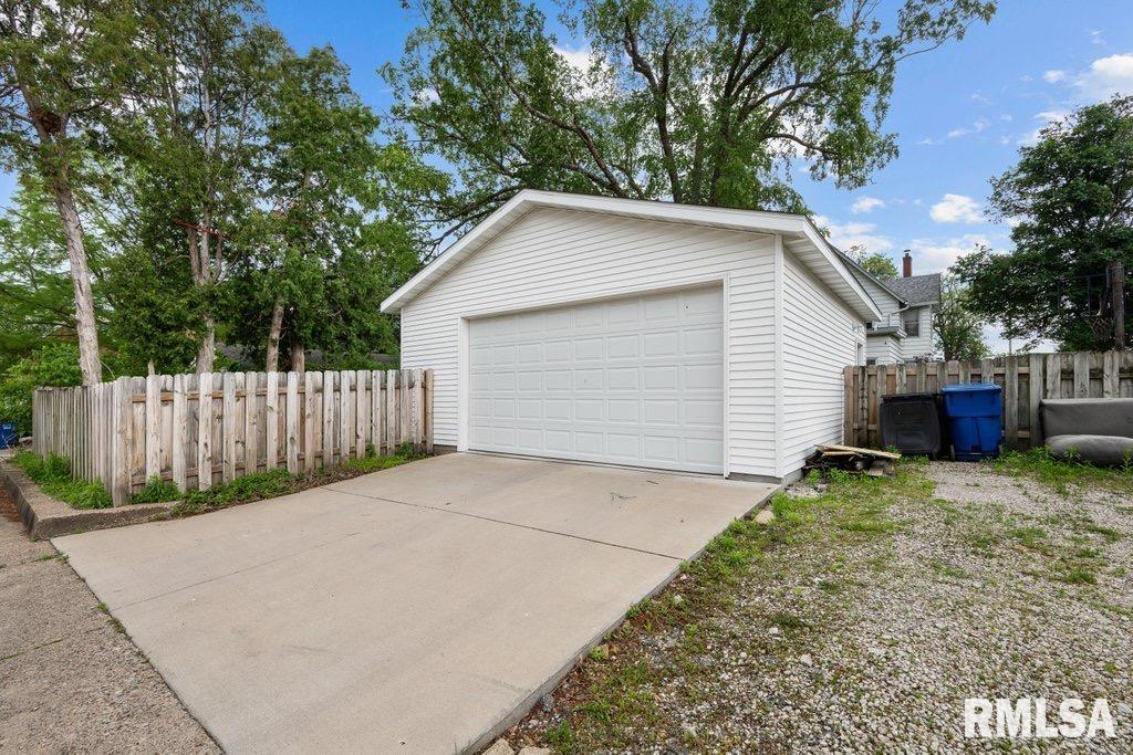 1535 13th Avenue, Moline, Illinois image 24