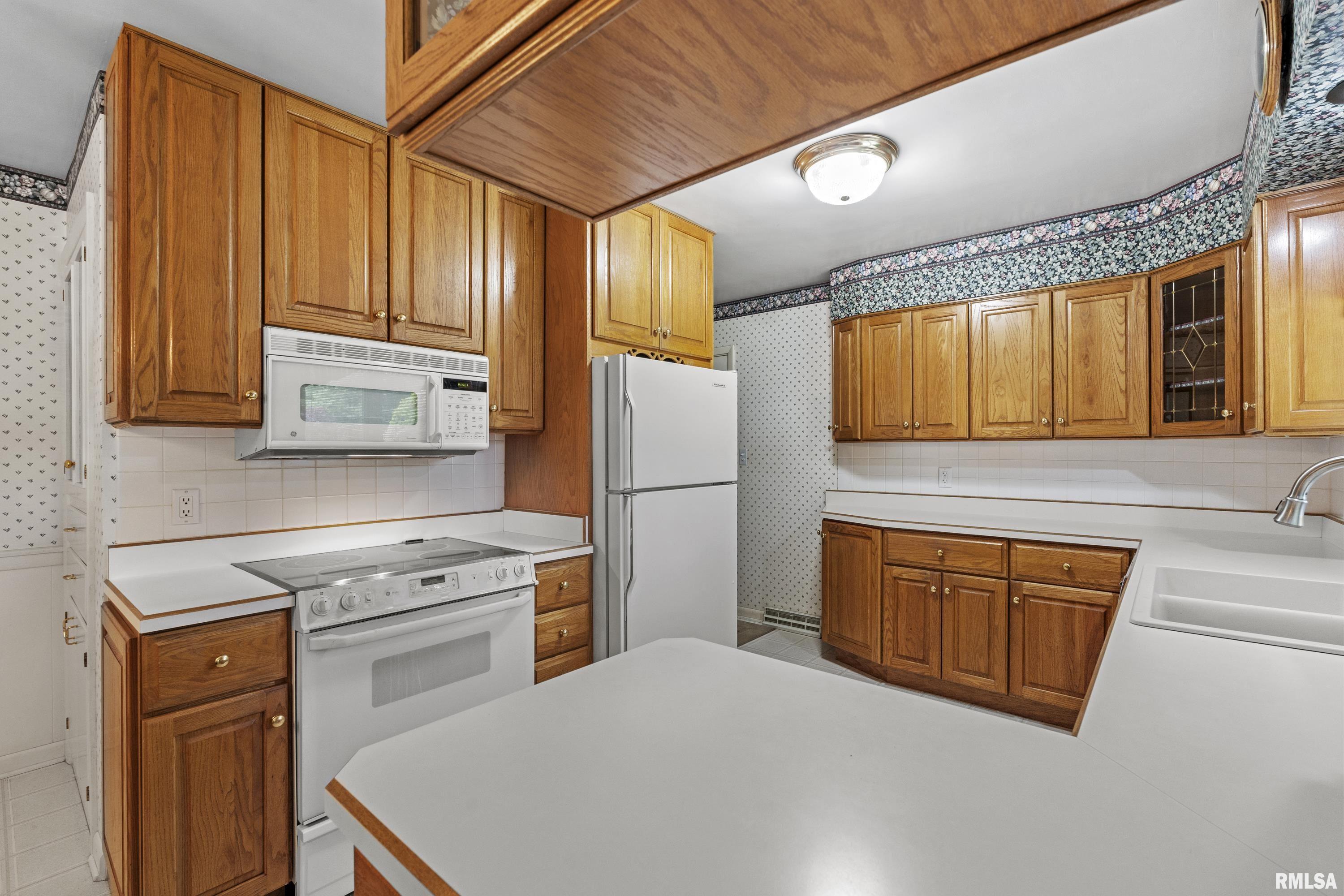 4034 35th Street, Rock Island, Illinois image 4