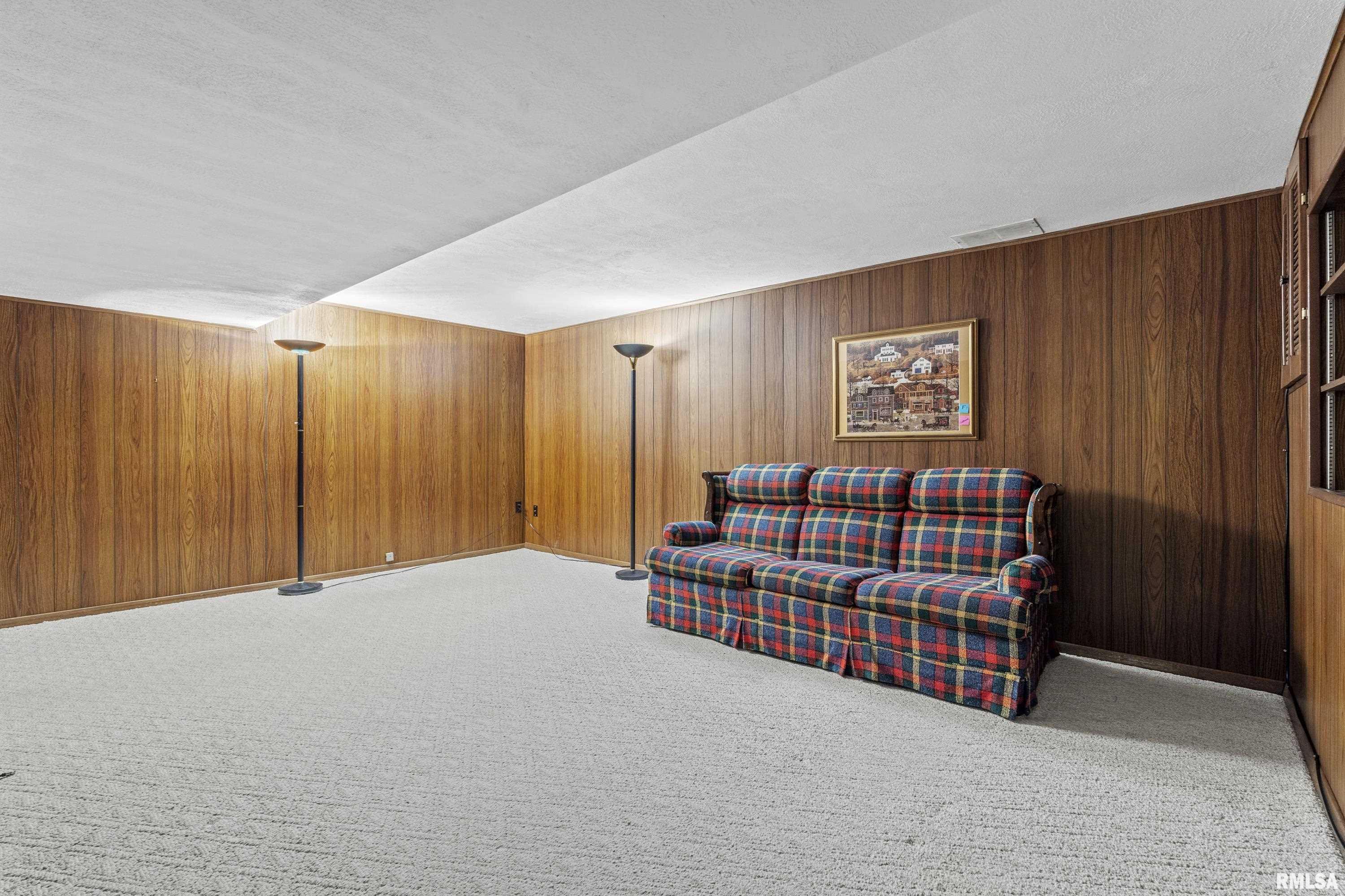 4034 35th Street, Rock Island, Illinois image 20