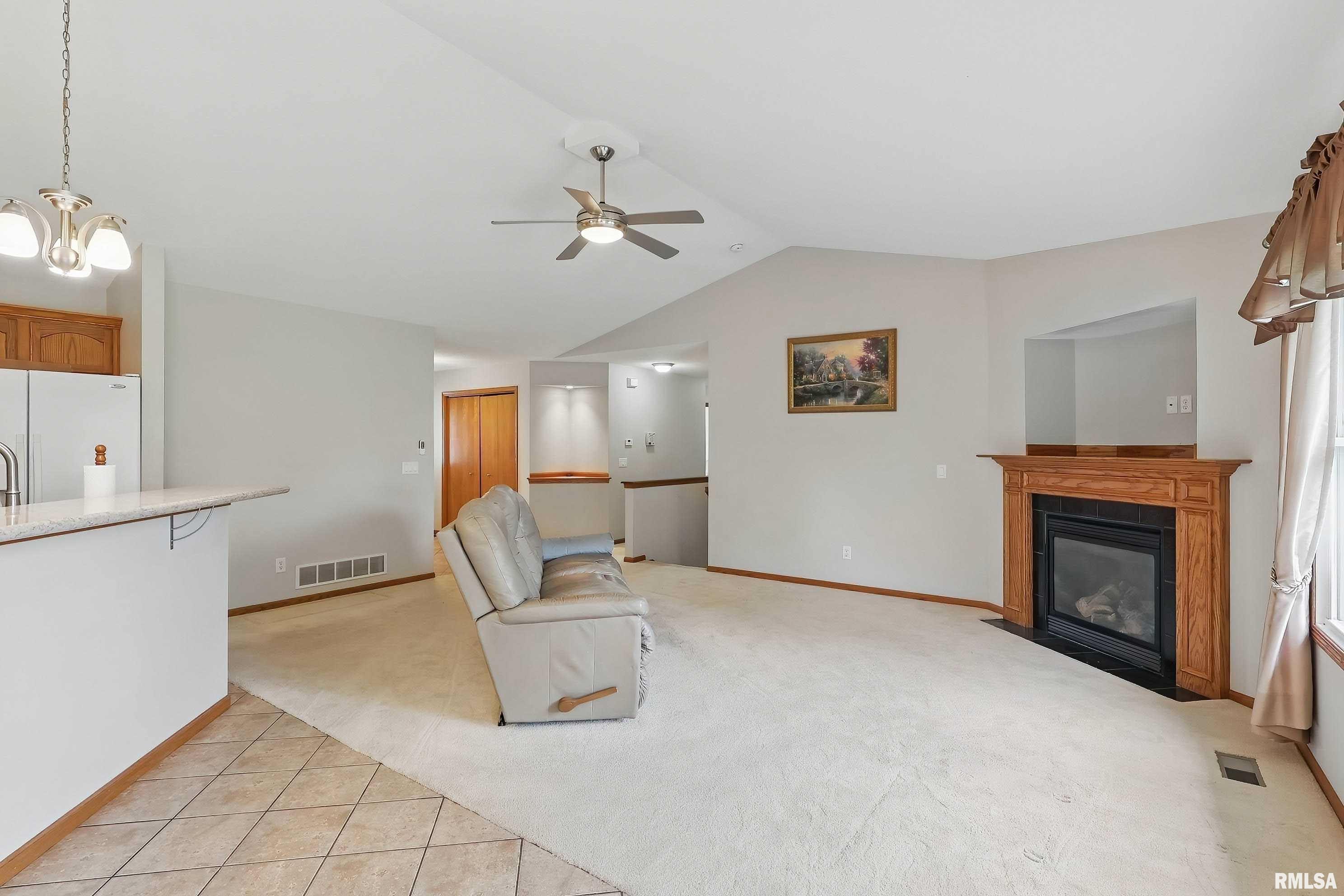 1520 E 6th Street, Coal Valley, Illinois image 11