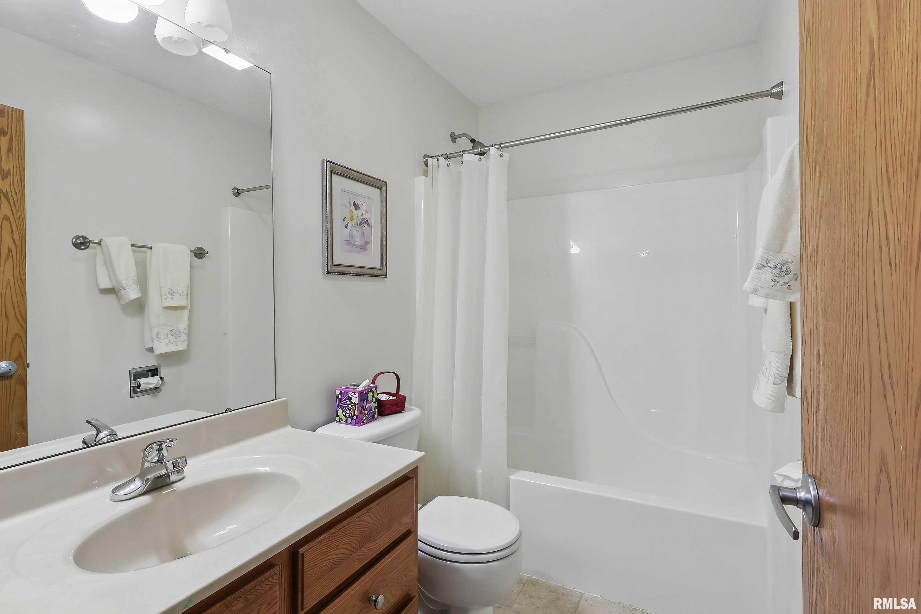 1520 E 6th Street, Coal Valley, Illinois image 18