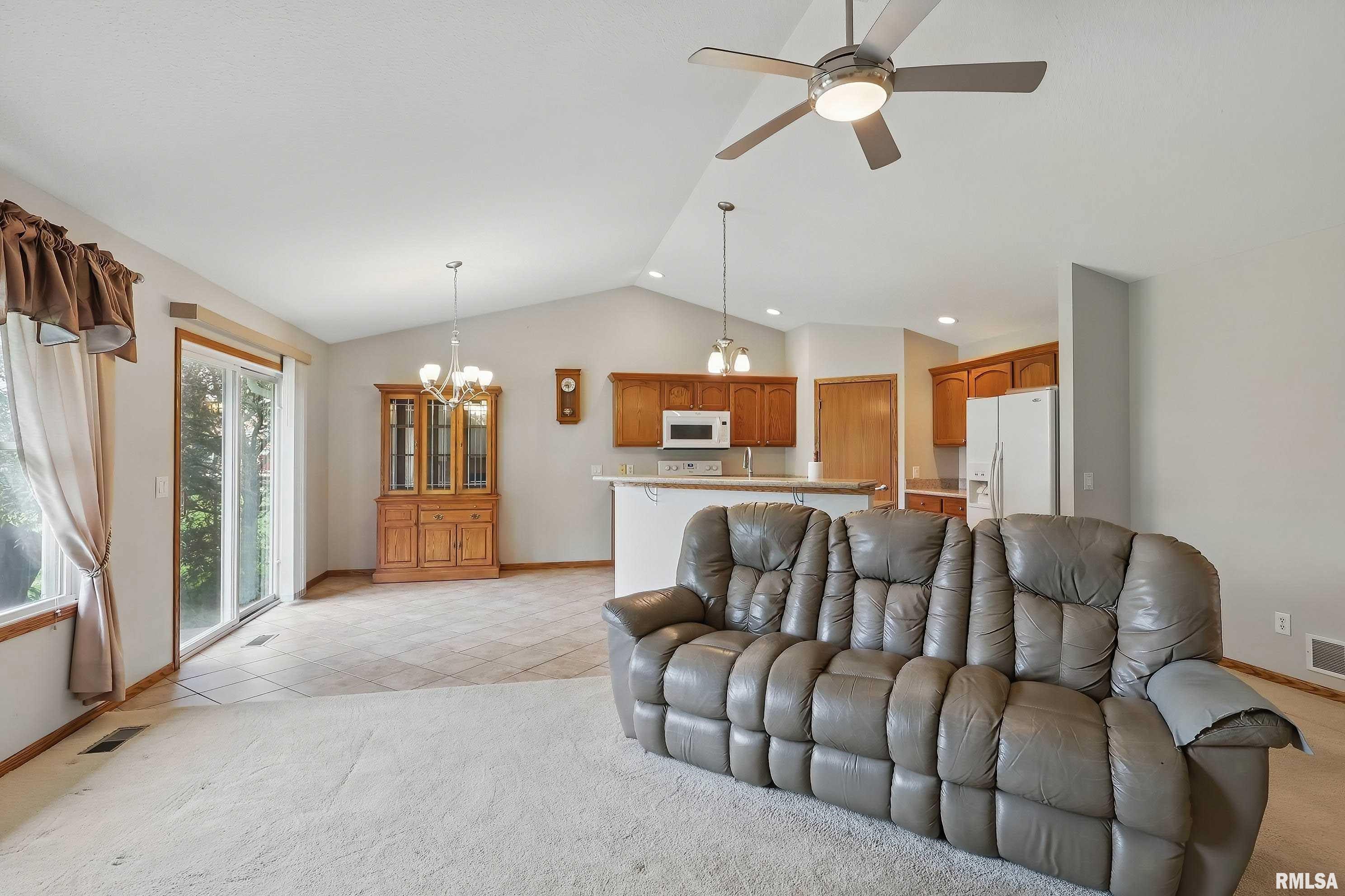 1520 E 6th Street, Coal Valley, Illinois image 6