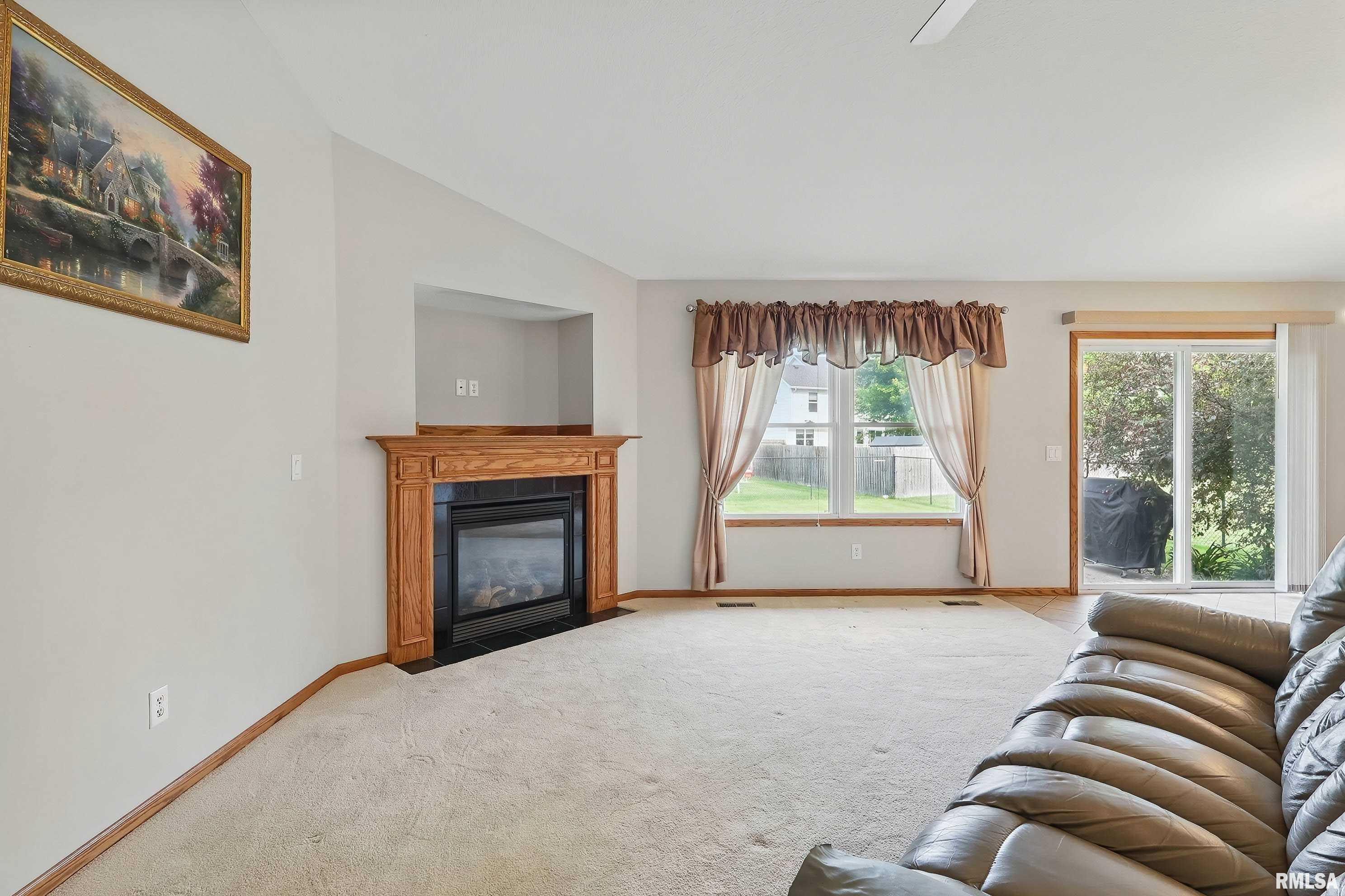 1520 E 6th Street, Coal Valley, Illinois image 13