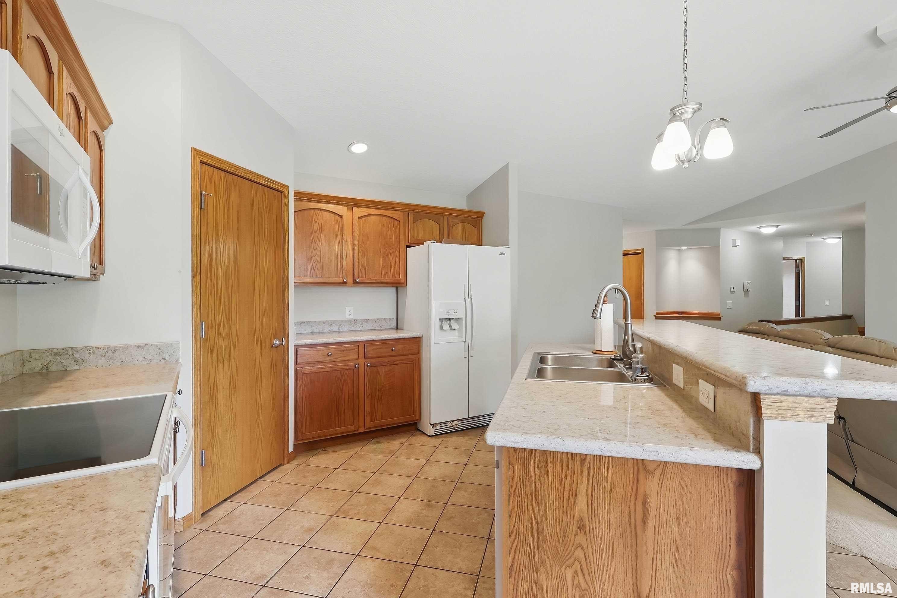 1520 E 6th Street, Coal Valley, Illinois image 10
