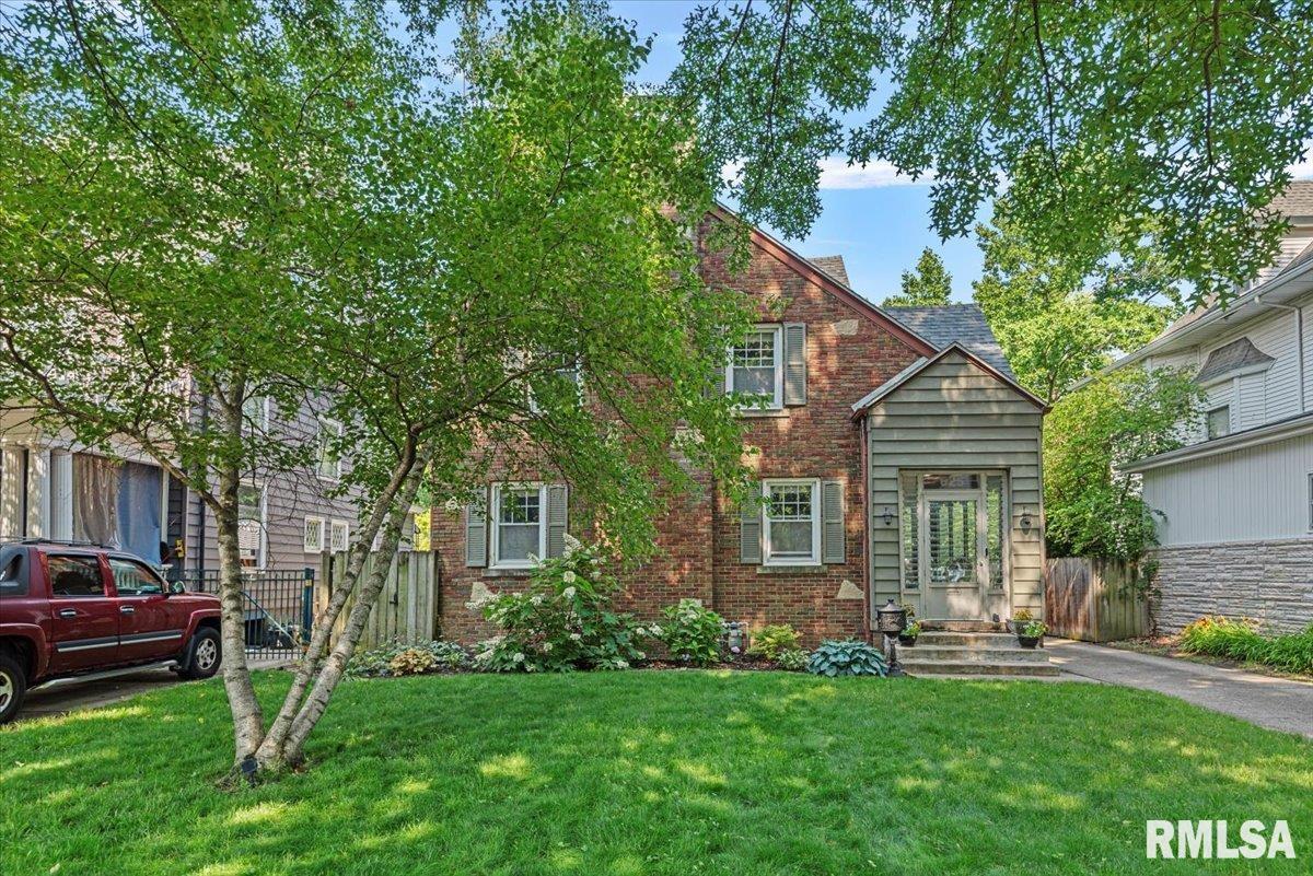 825 S Walnut Street, Springfield, Illinois image 3