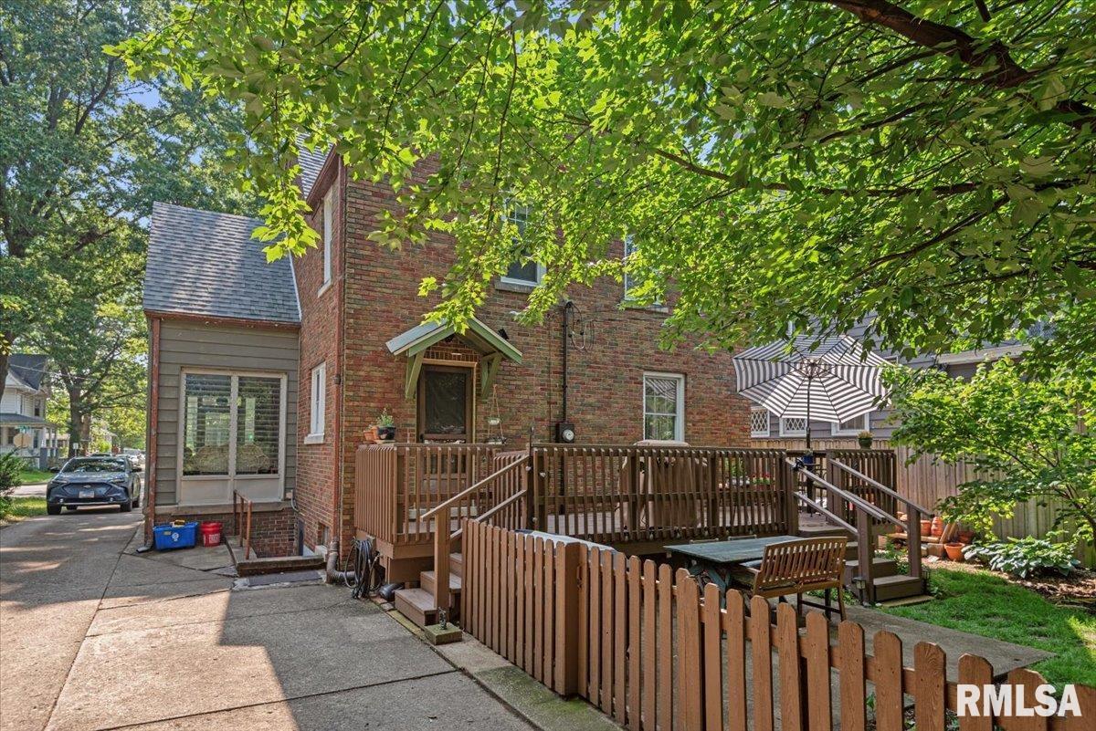 825 S Walnut Street, Springfield, Illinois image 33