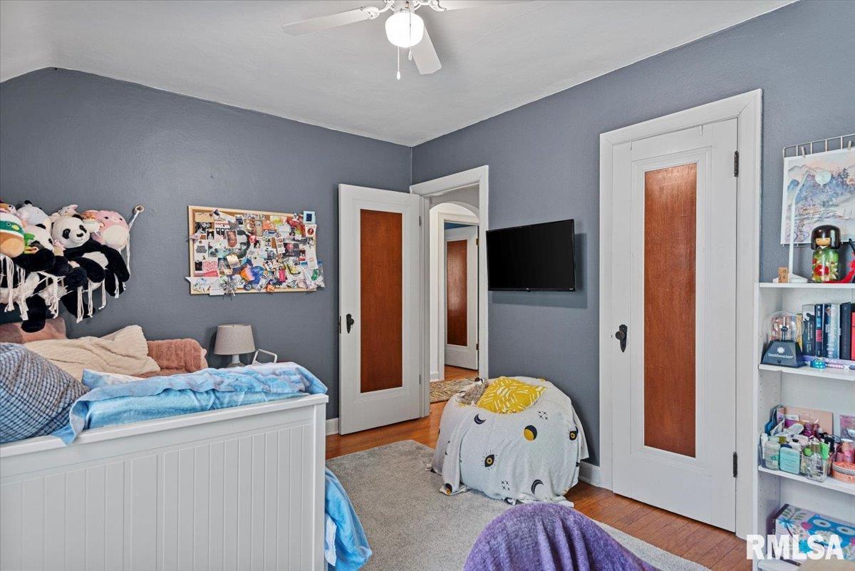 825 S Walnut Street, Springfield, Illinois image 25