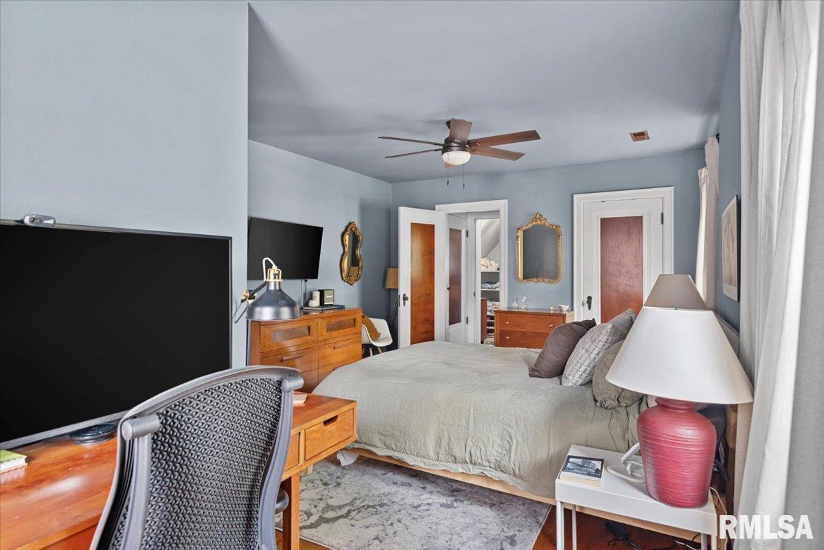 825 S Walnut Street, Springfield, Illinois image 19