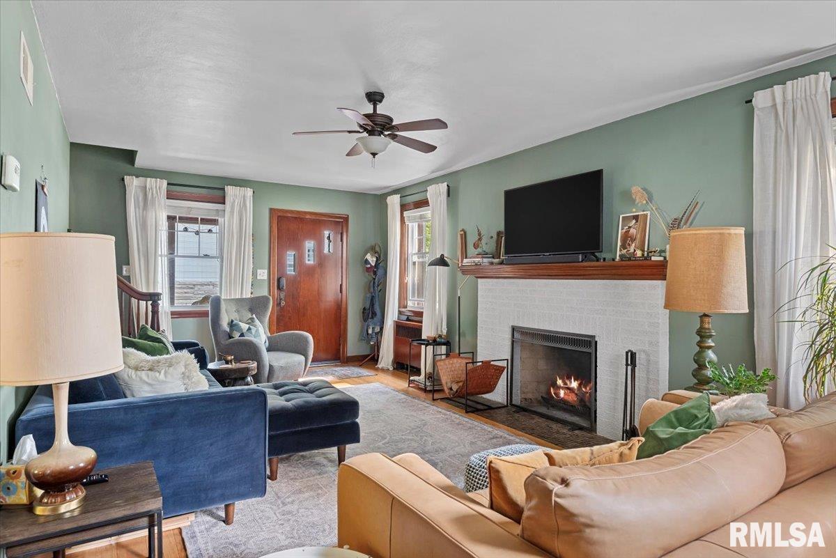 825 S Walnut Street, Springfield, Illinois image 9