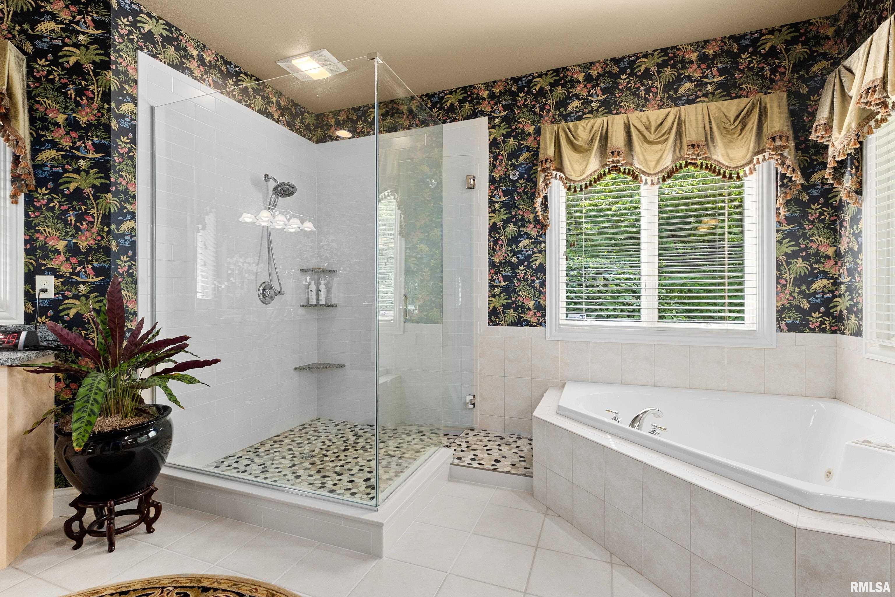 11518 N Nettle Creek Drive, Dunlap, Illinois image 36