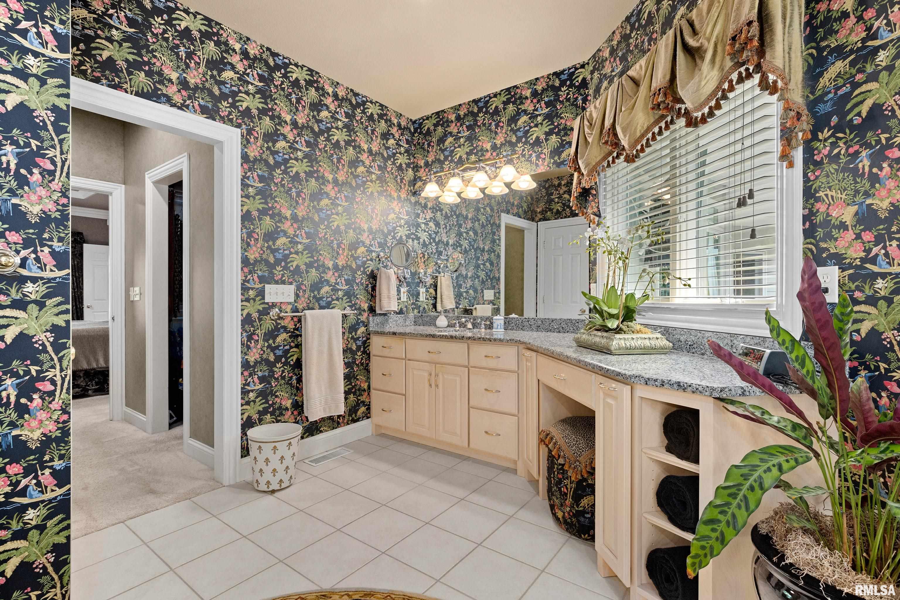 11518 N Nettle Creek Drive, Dunlap, Illinois image 35