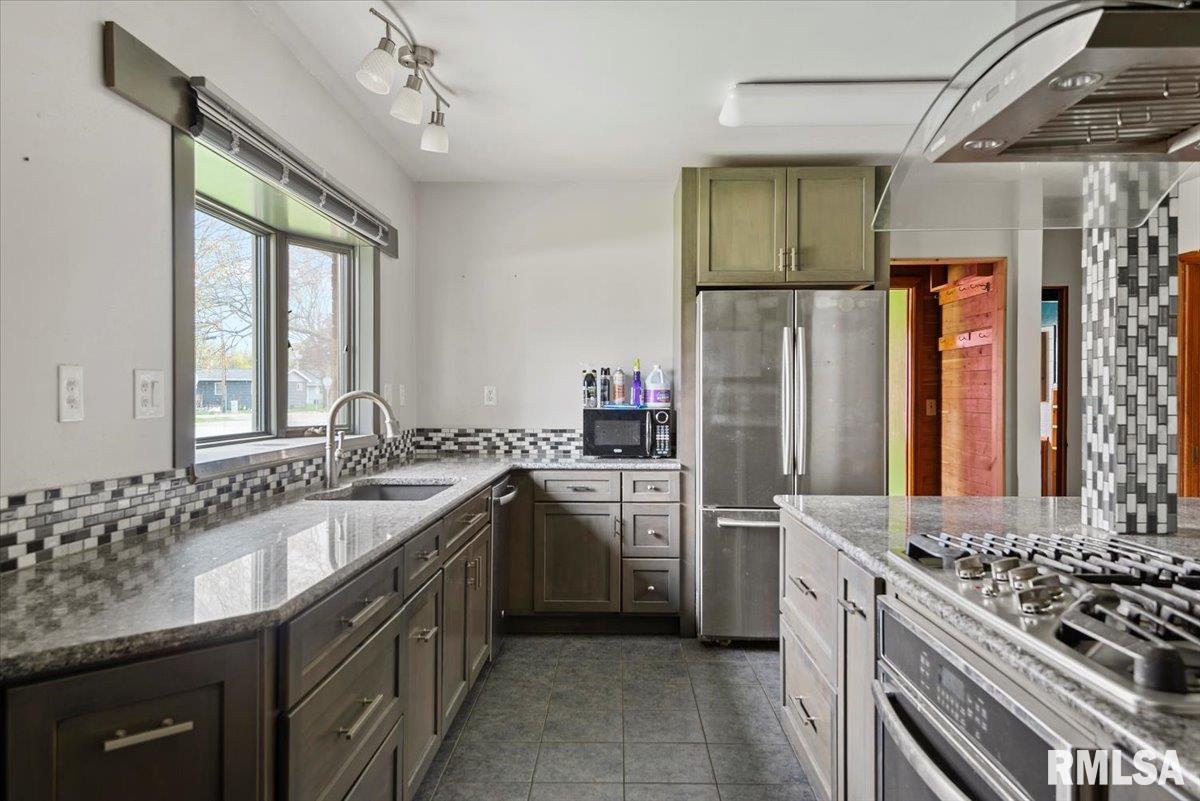 203 N Olive Street, New Berlin, Illinois image 5