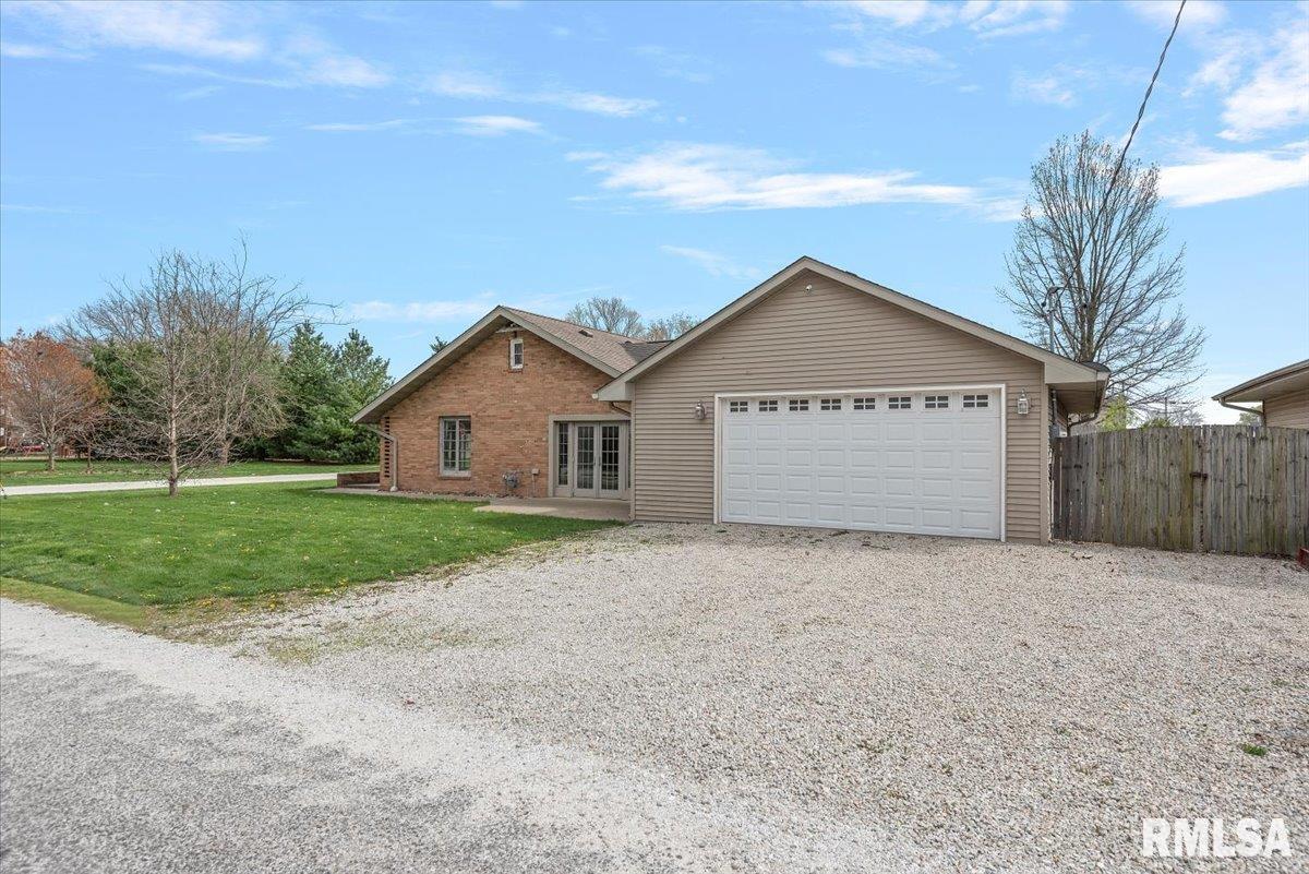 203 N Olive Street, New Berlin, Illinois image 35