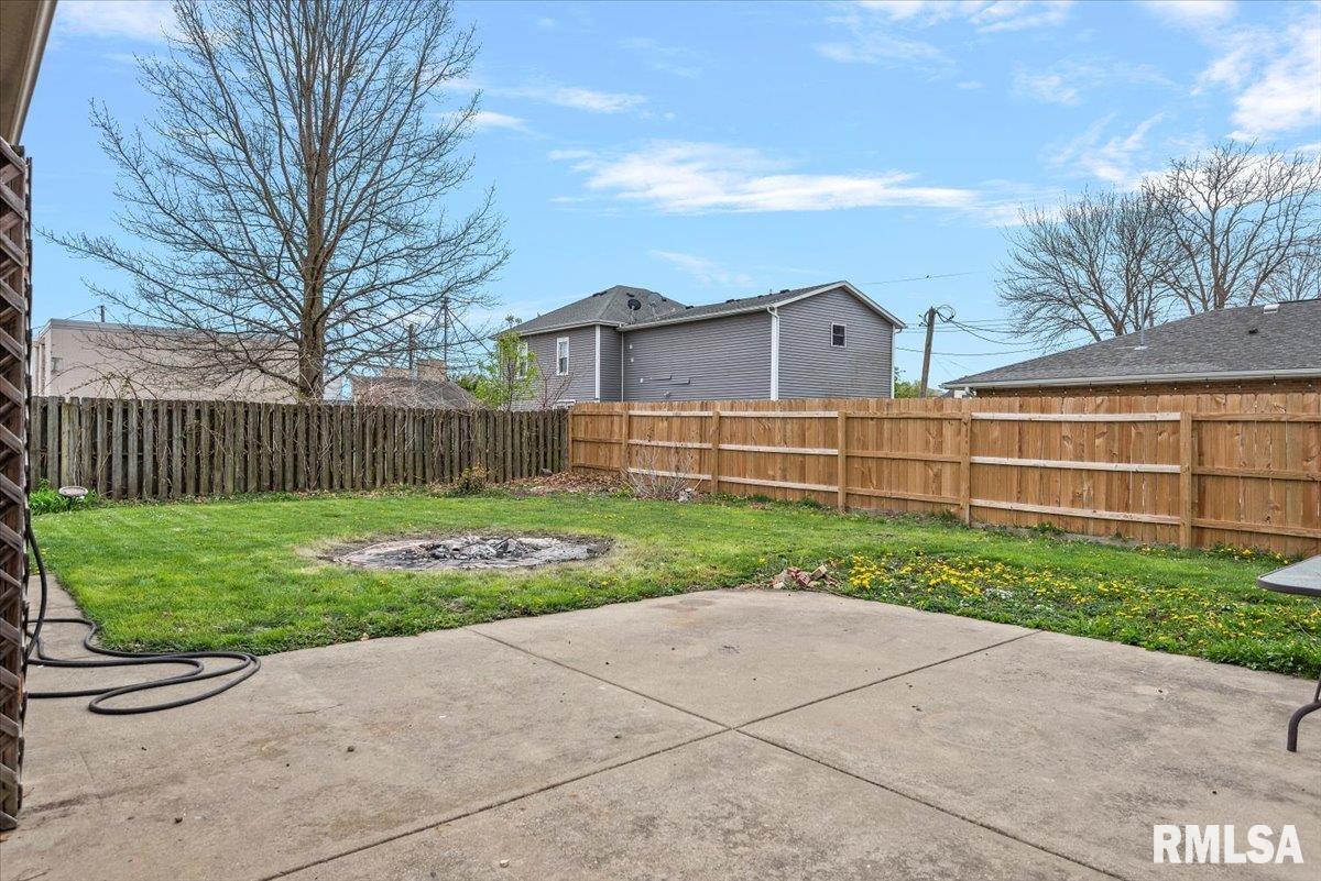 203 N Olive Street, New Berlin, Illinois image 31