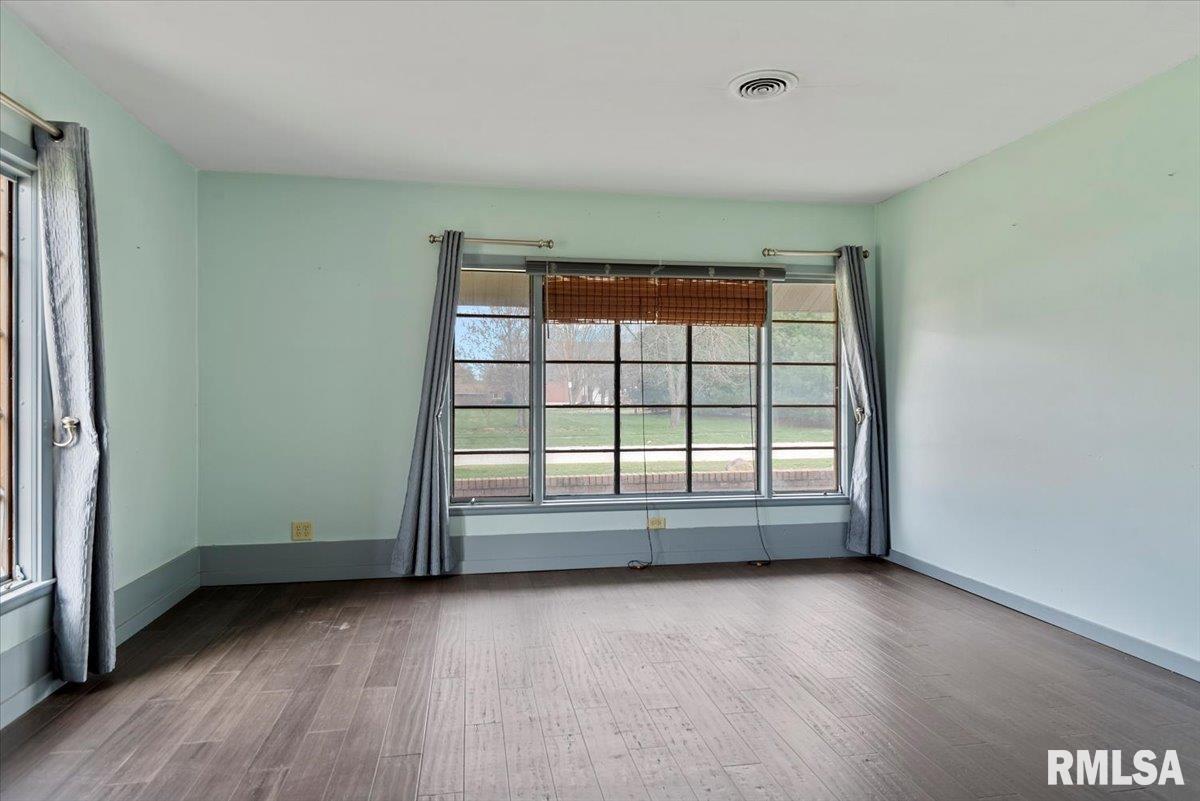 203 N Olive Street, New Berlin, Illinois image 13