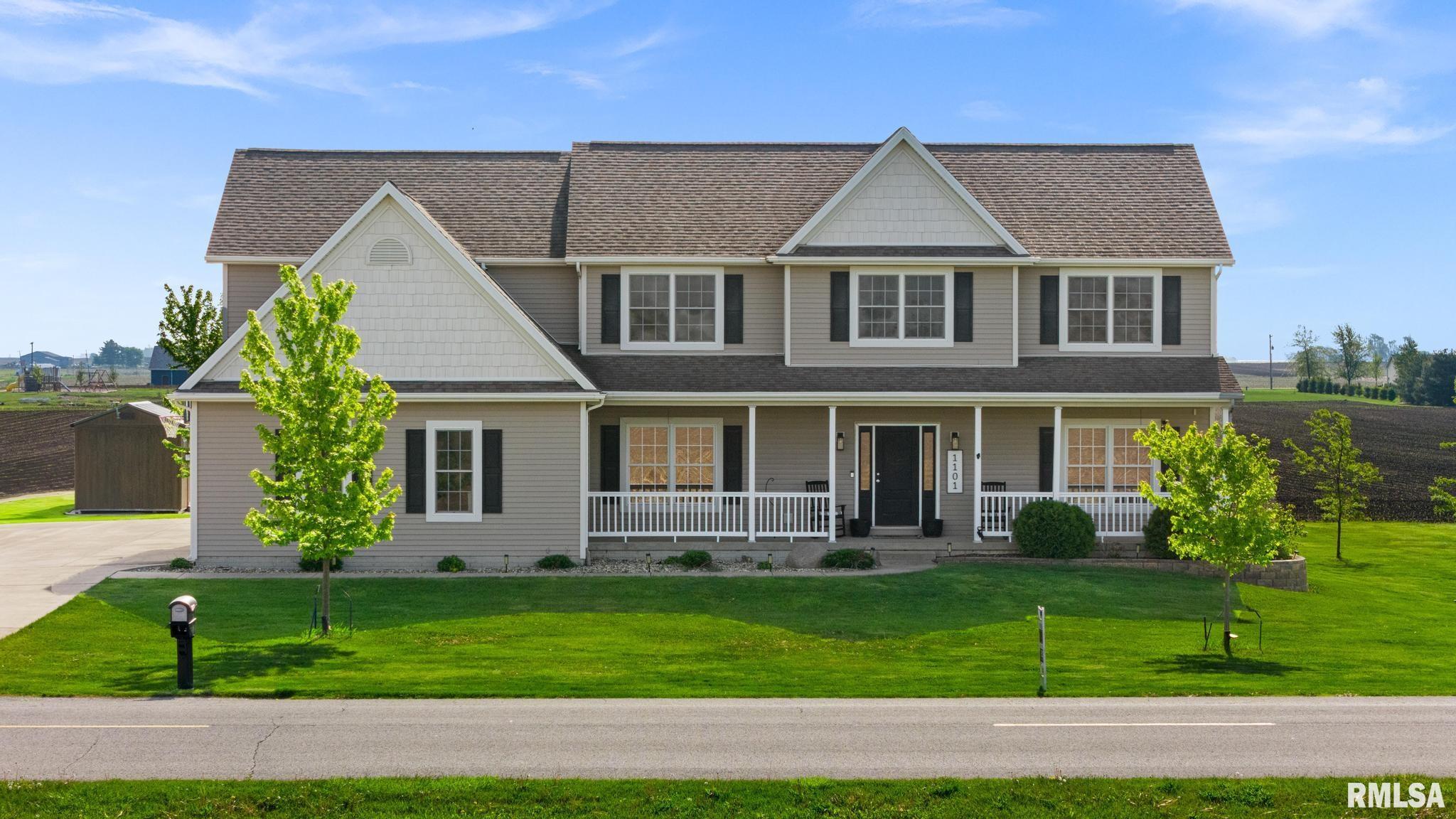 1101 N Pine Street, El Paso, Illinois image 7