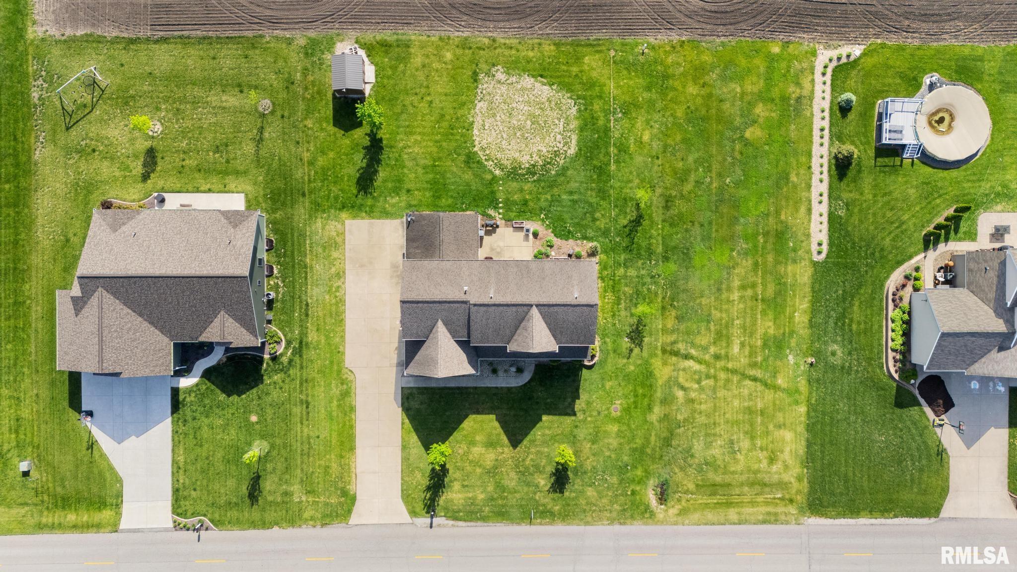 1101 N Pine Street, El Paso, Illinois image 8