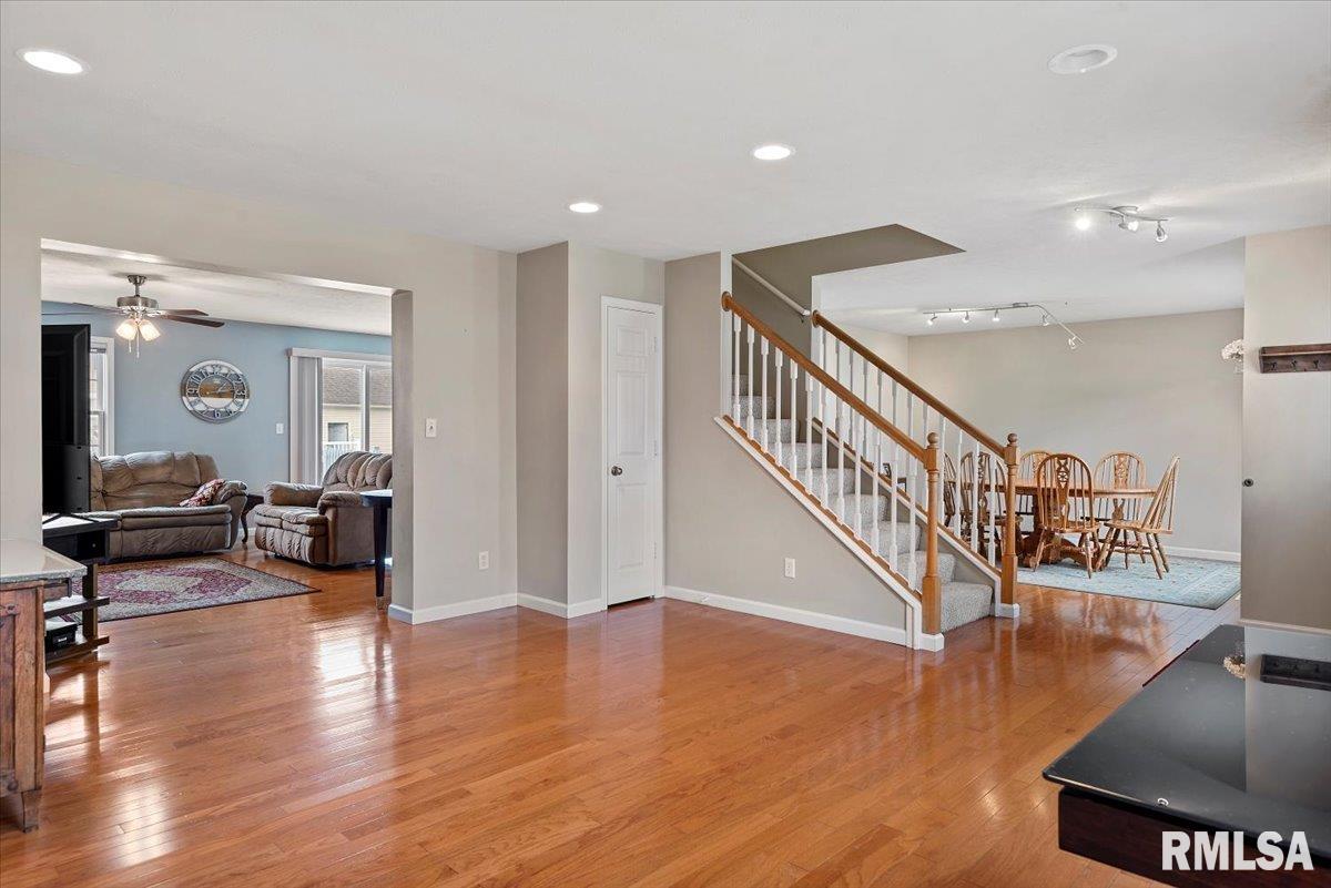 4108 Newtonmore Drive, Springfield, Illinois image 6