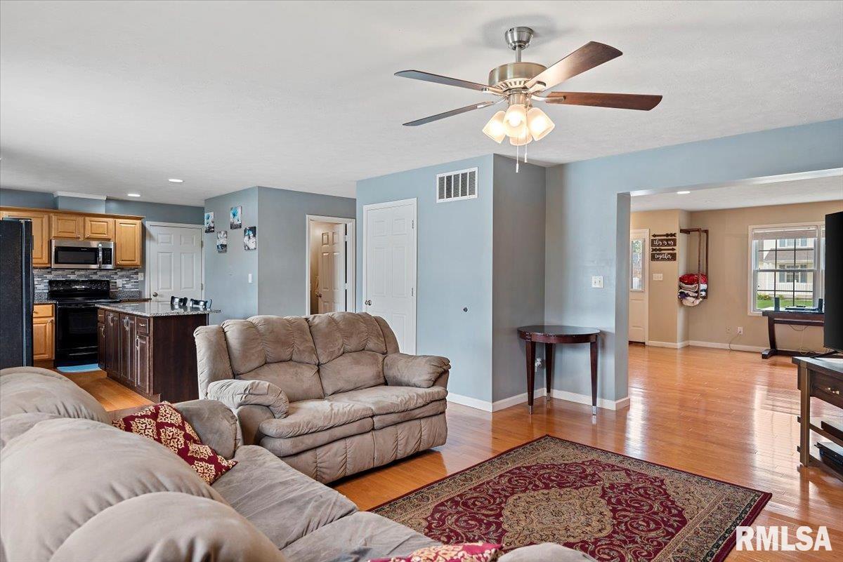 4108 Newtonmore Drive, Springfield, Illinois image 10