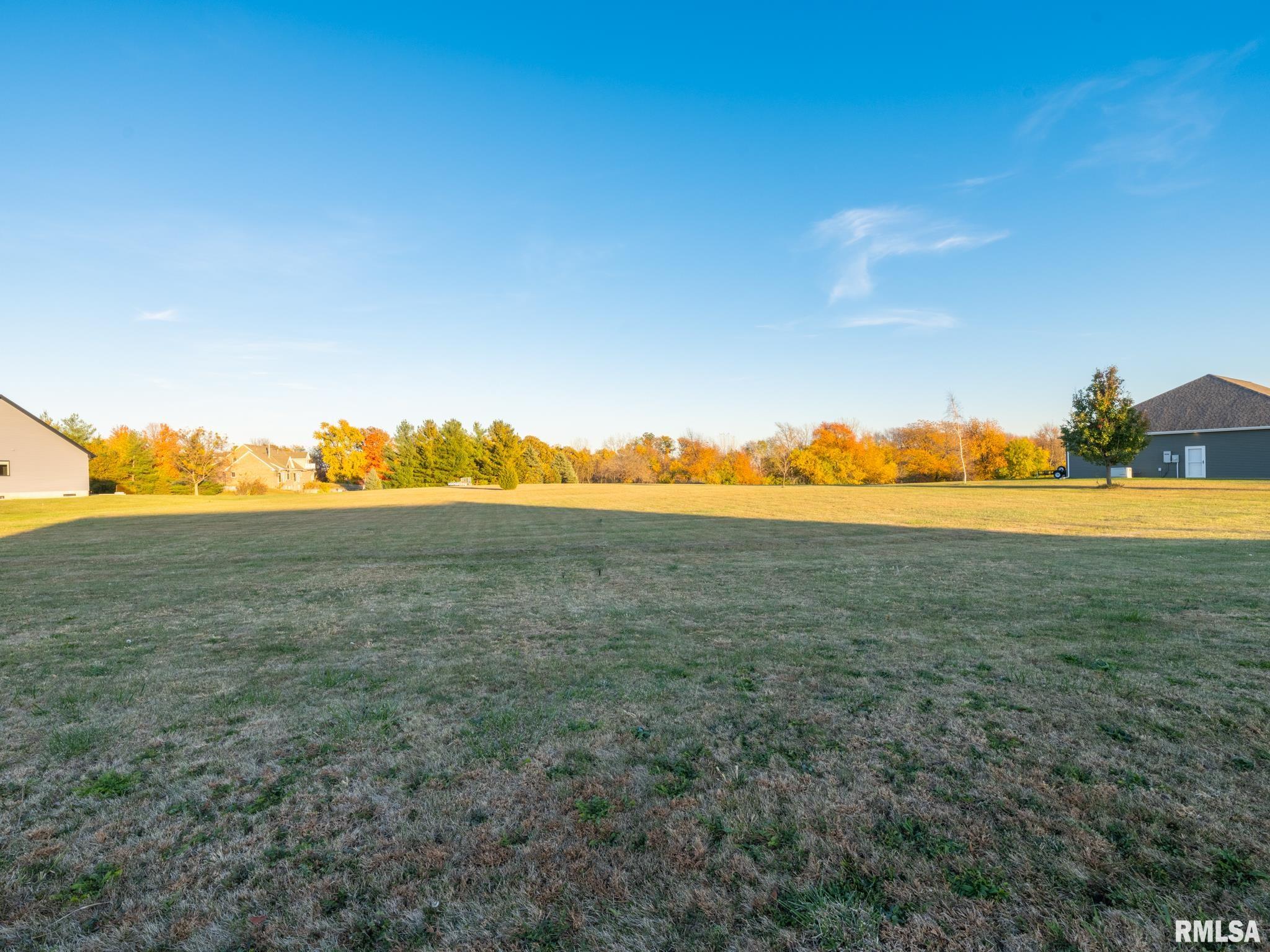 116 Lost Creek Court, Pekin, Illinois image 9