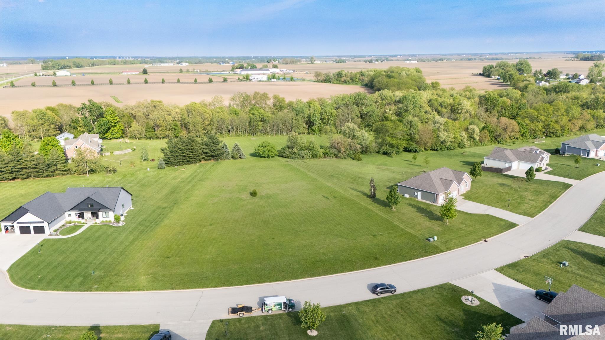116 Lost Creek Court, Pekin, Illinois image 1