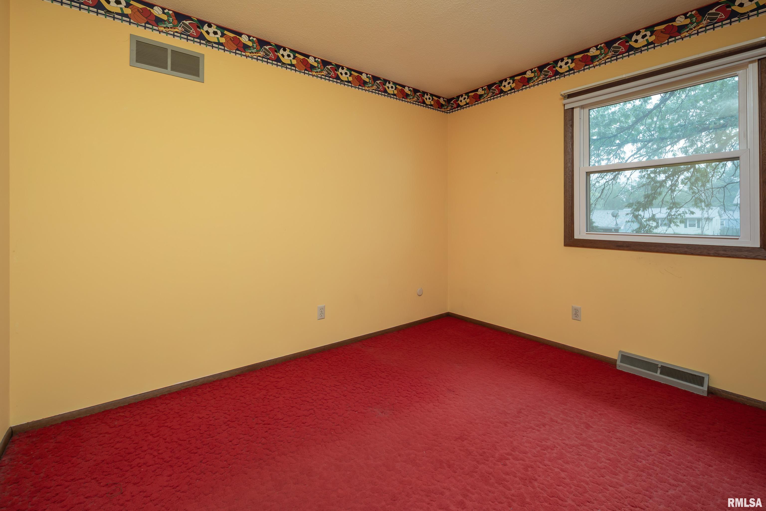 1328 N Stark Street, Davenport, Iowa image 26