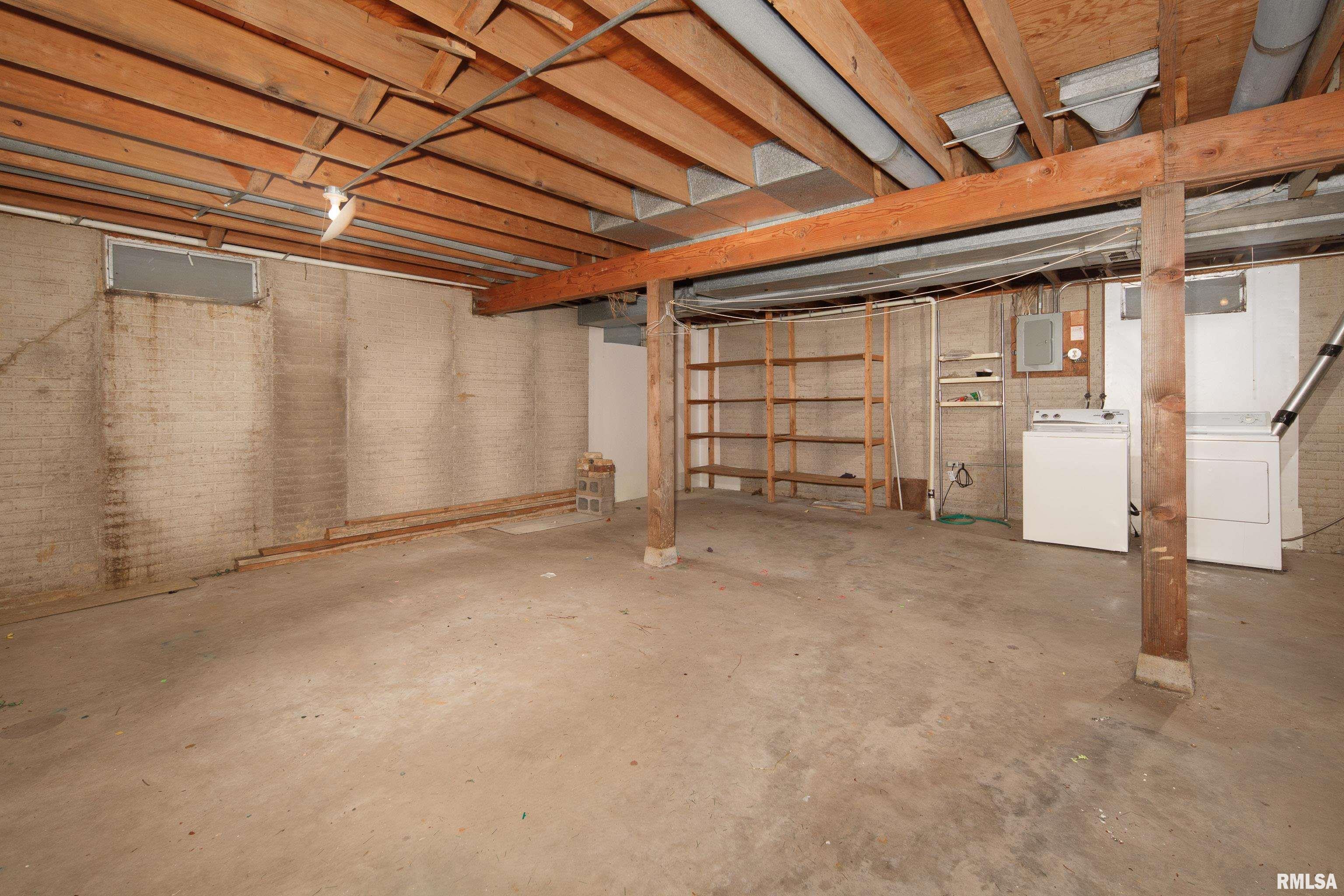 1328 N Stark Street, Davenport, Iowa image 30